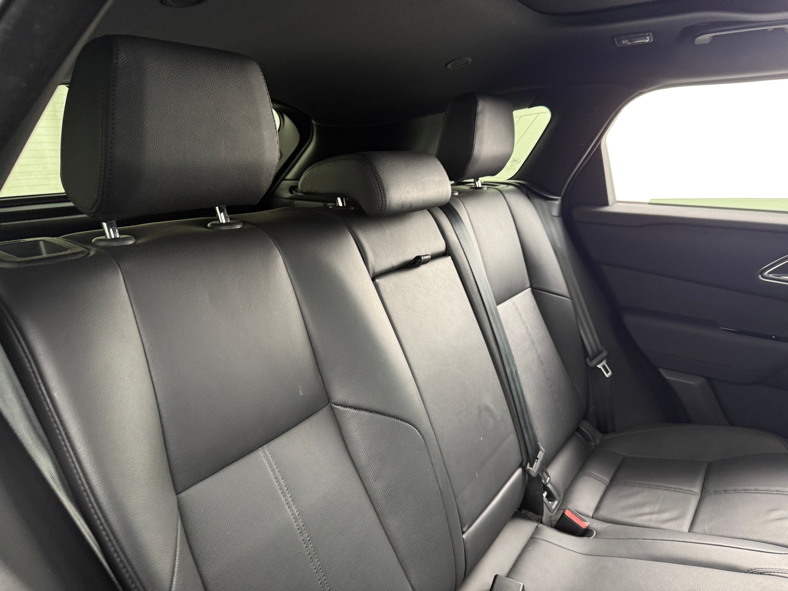 Thumbnail: 2025 Land Rover Range Rover Velar - 5