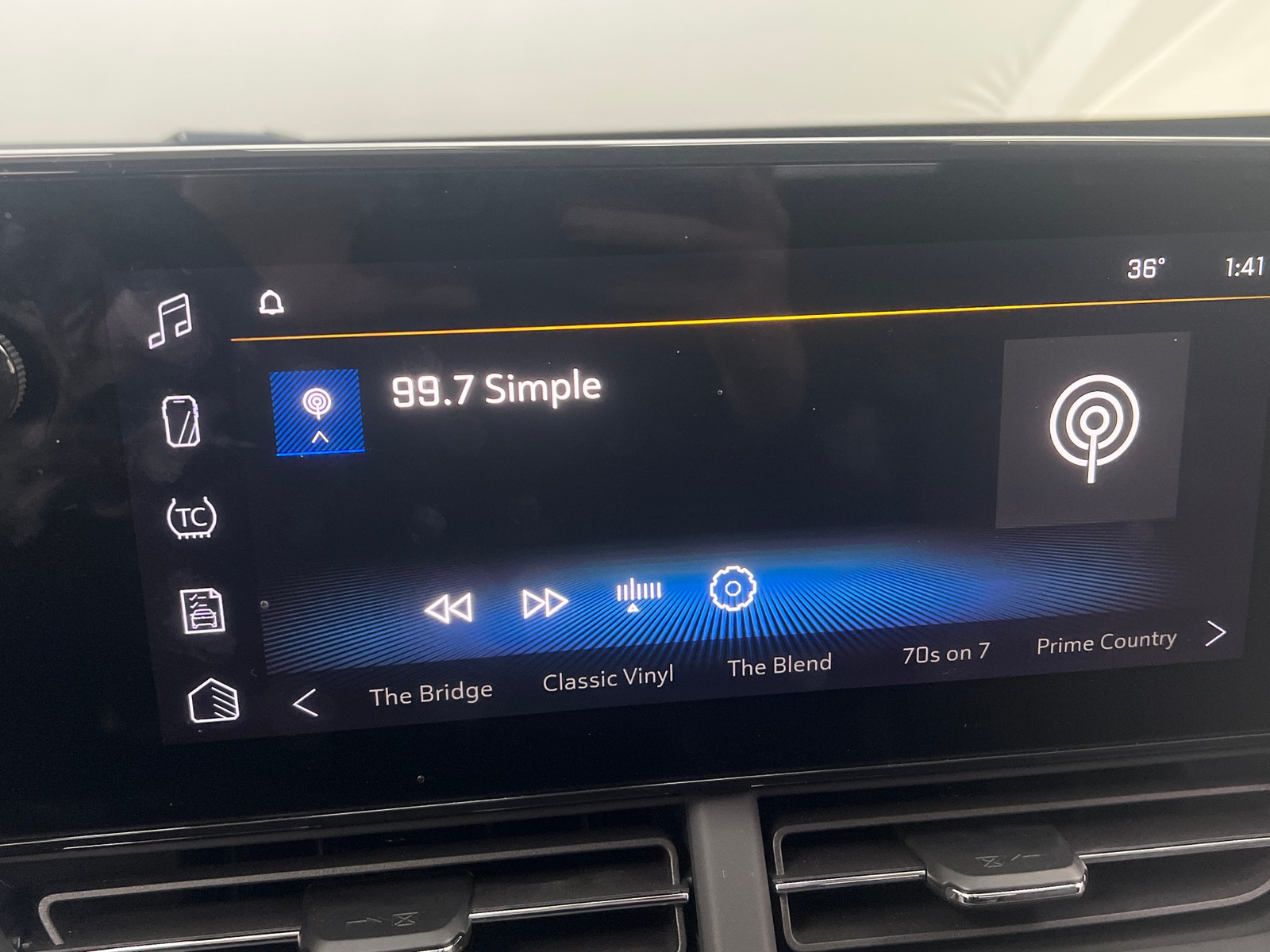 Thumbnail: 2025 Chevrolet Trax - 4