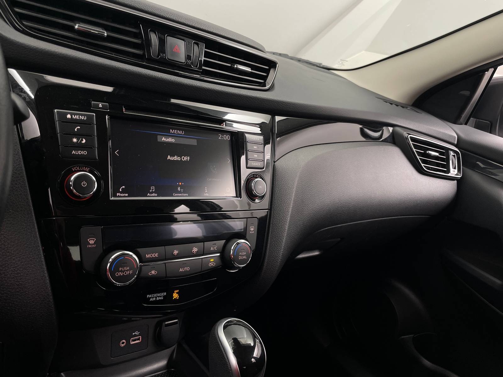 Thumbnail: 2022 Nissan Rogue Sport - 4