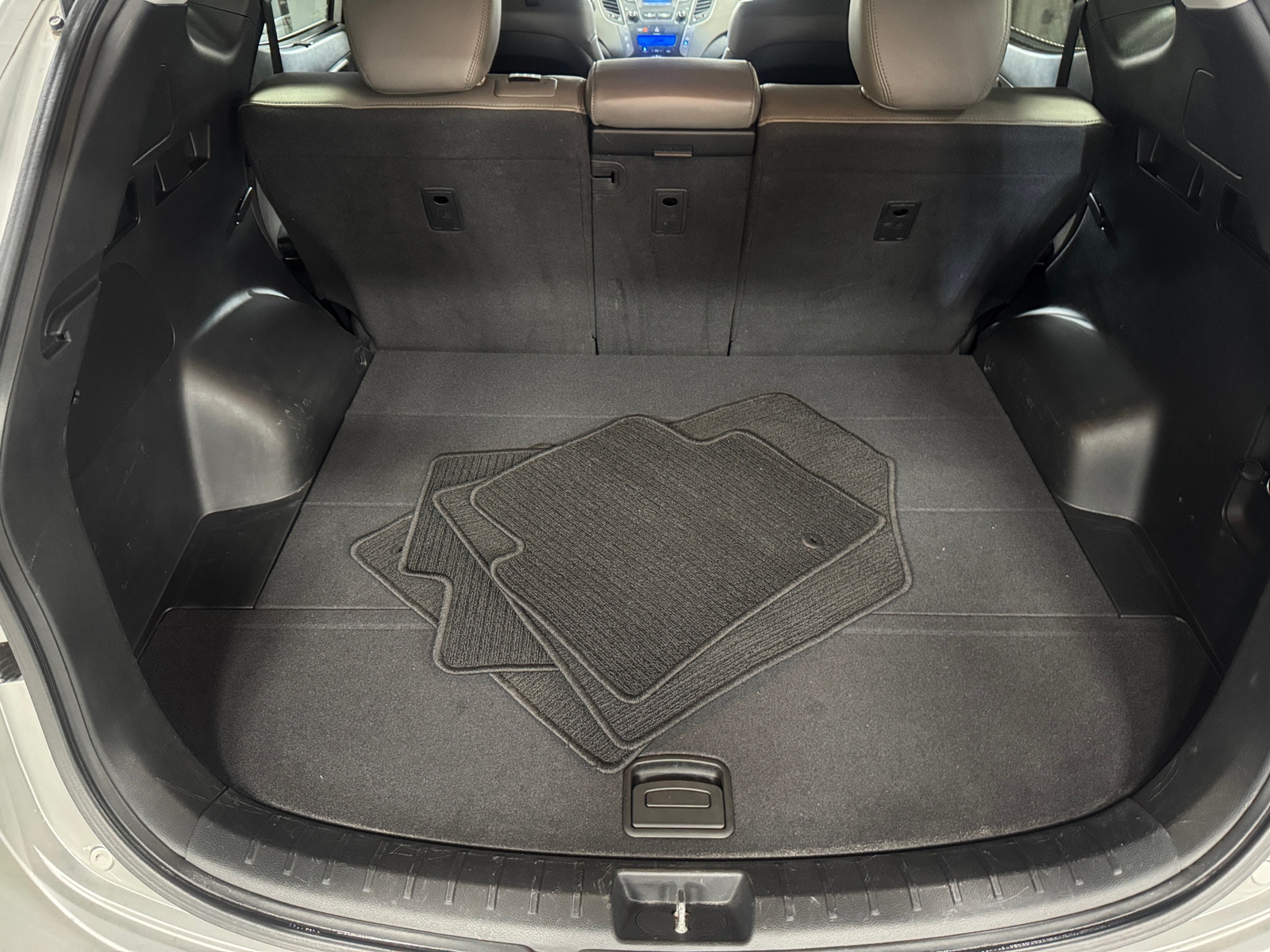 Thumbnail: 2014 Hyundai Santa Fe - 6