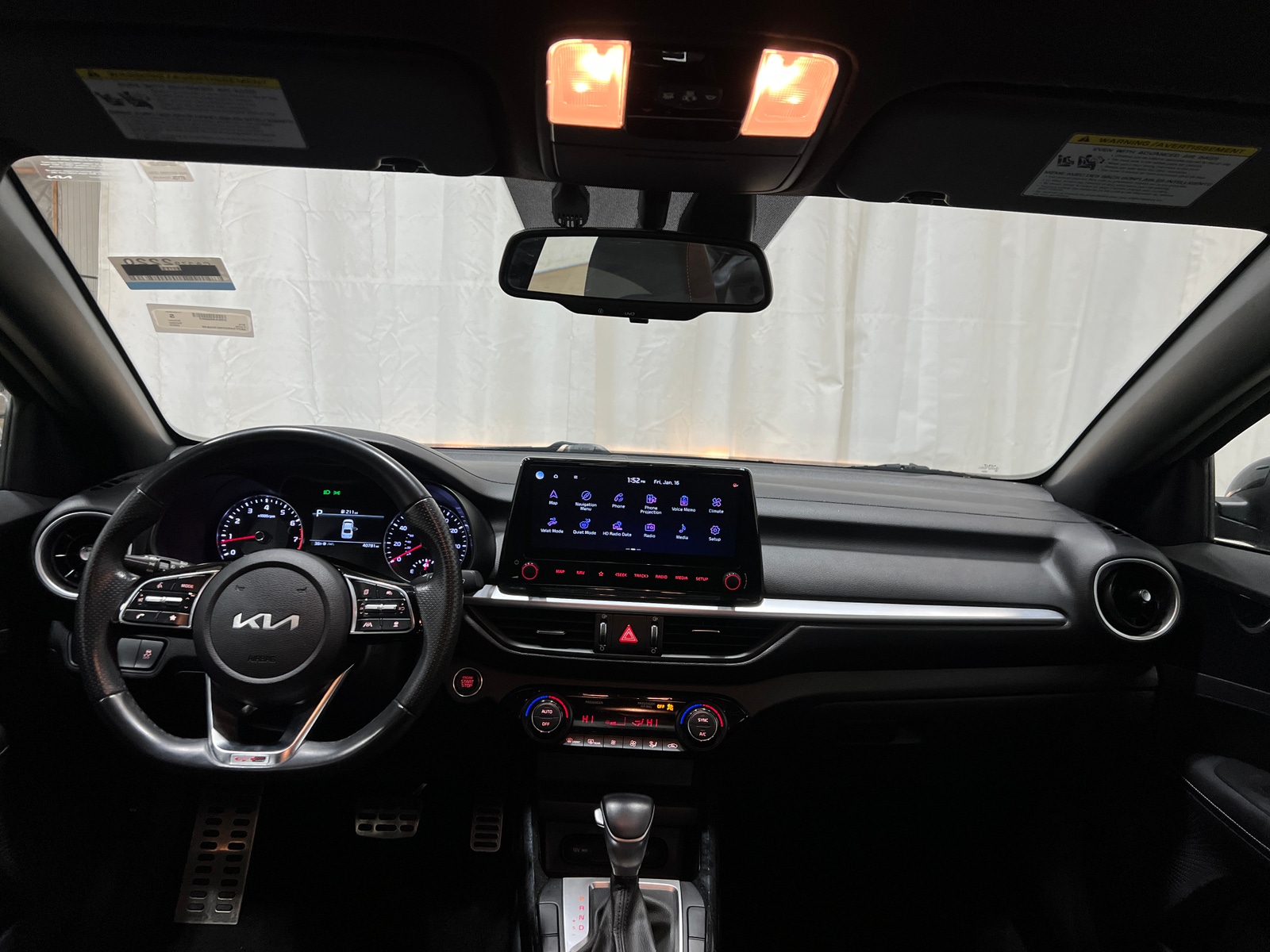 Thumbnail: 2022 Kia Forte - 3