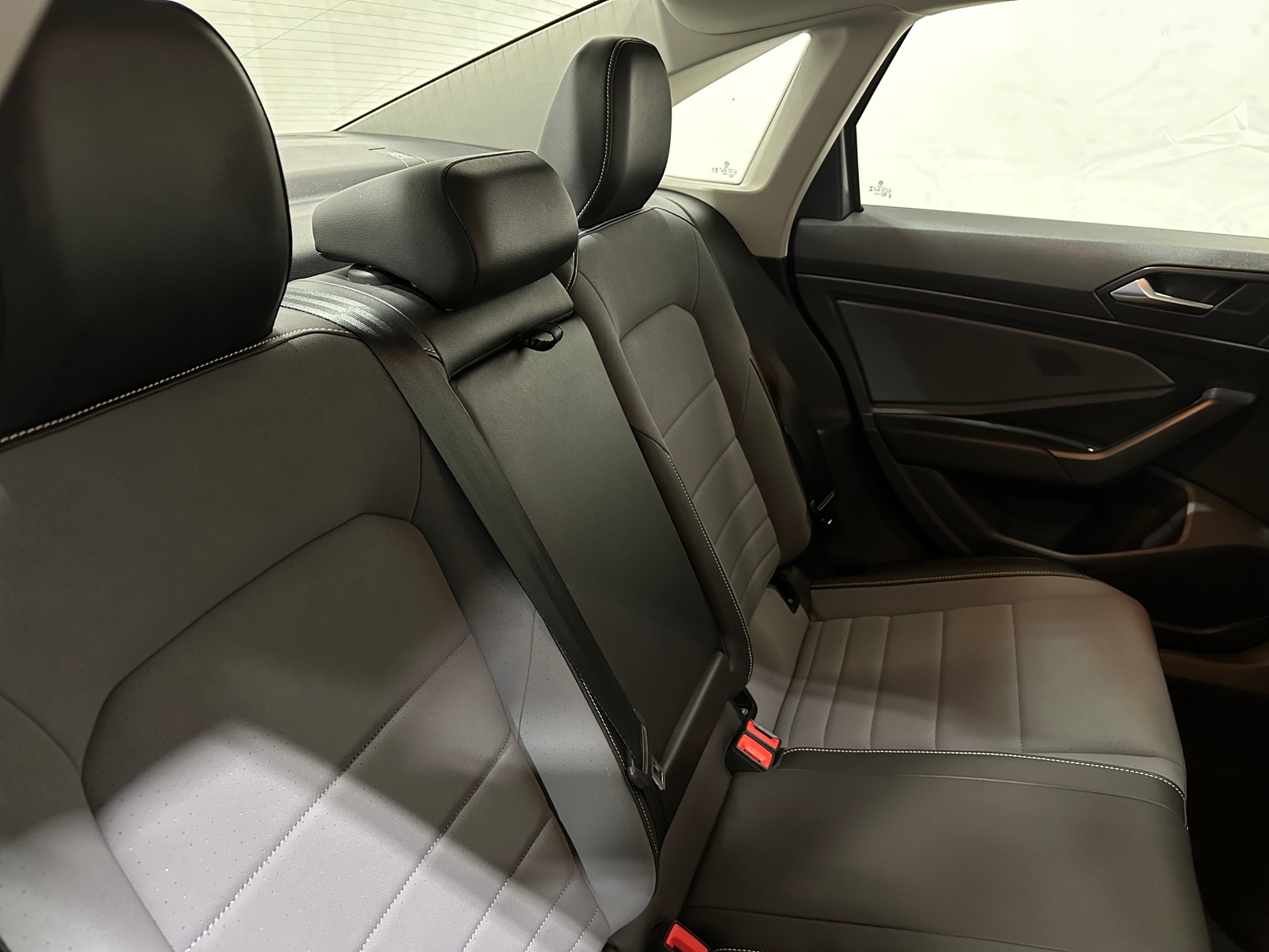 Thumbnail: 2025 Volkswagen Jetta - 5