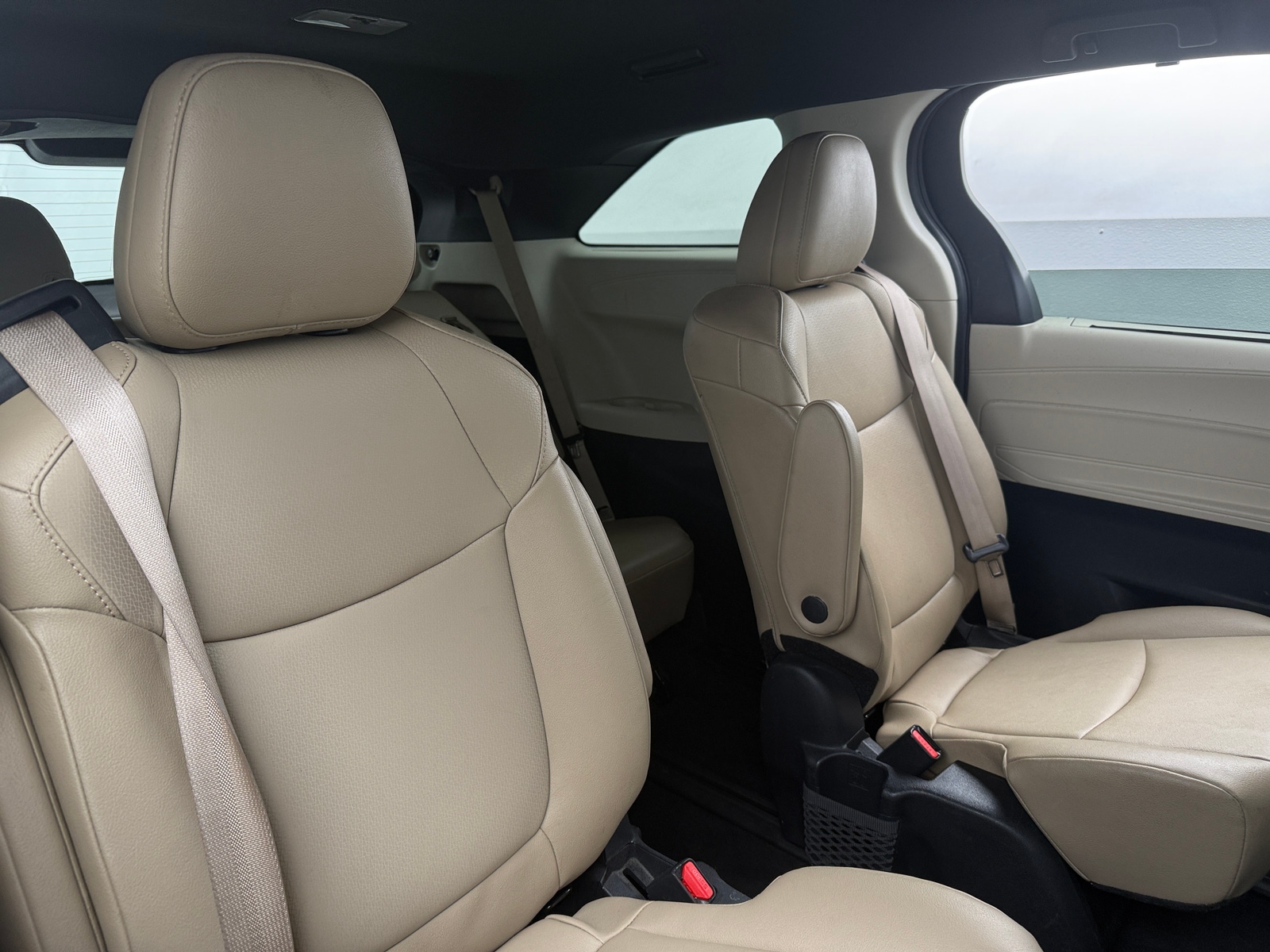 Thumbnail: 2023 Toyota Sienna - 5