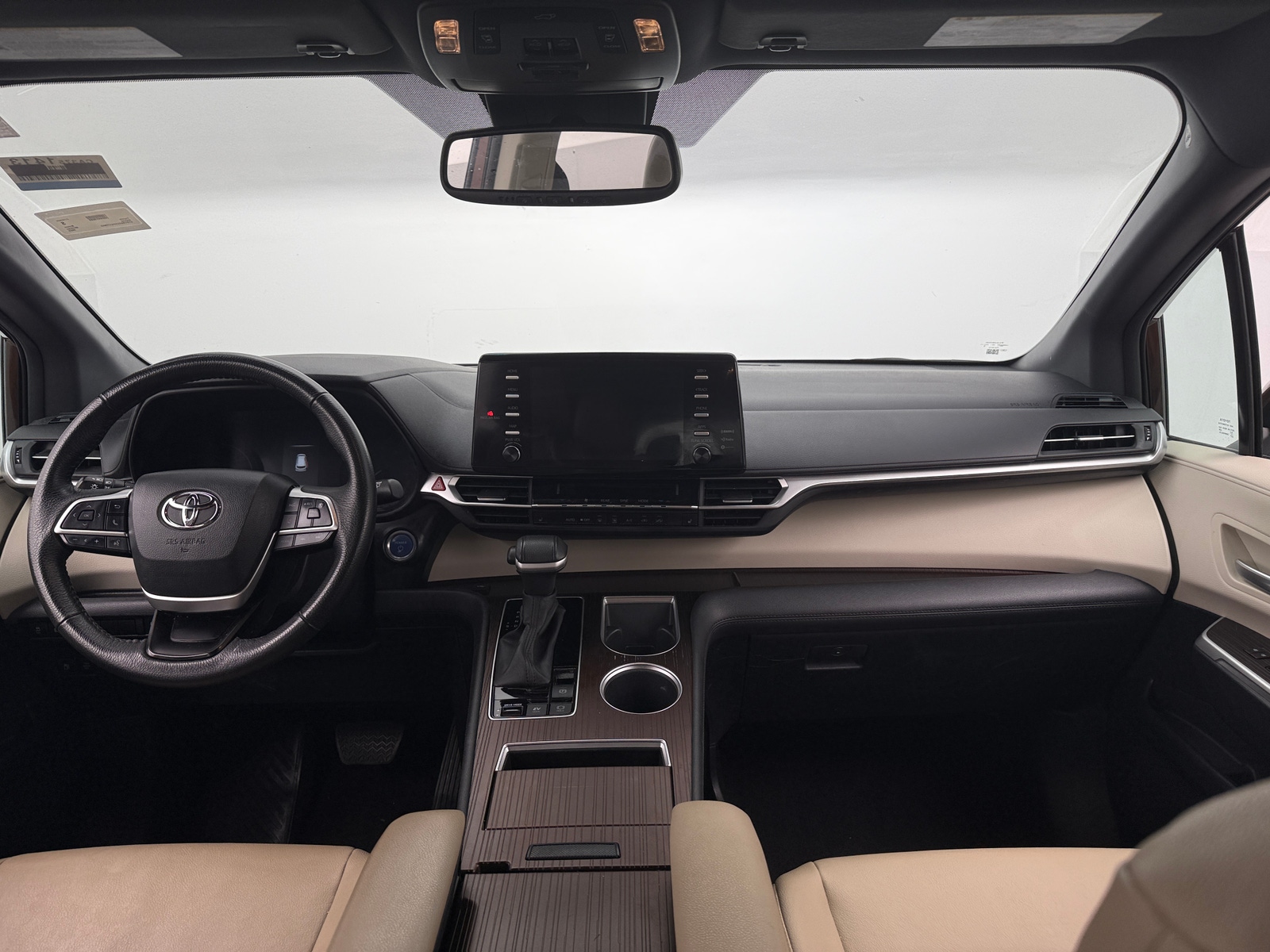 Thumbnail: 2023 Toyota Sienna - 2