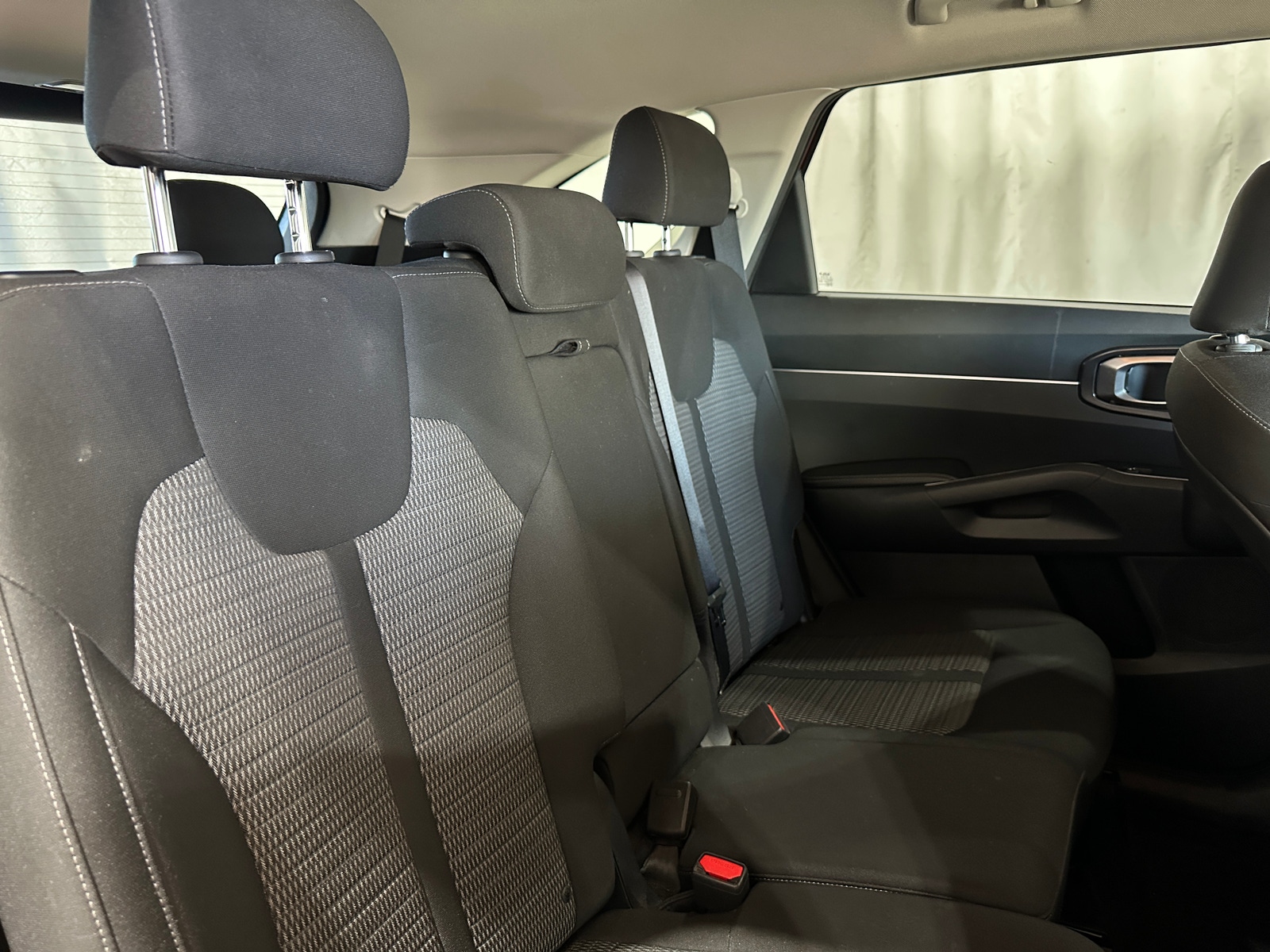 Thumbnail: 2023 Kia Sorento - 6