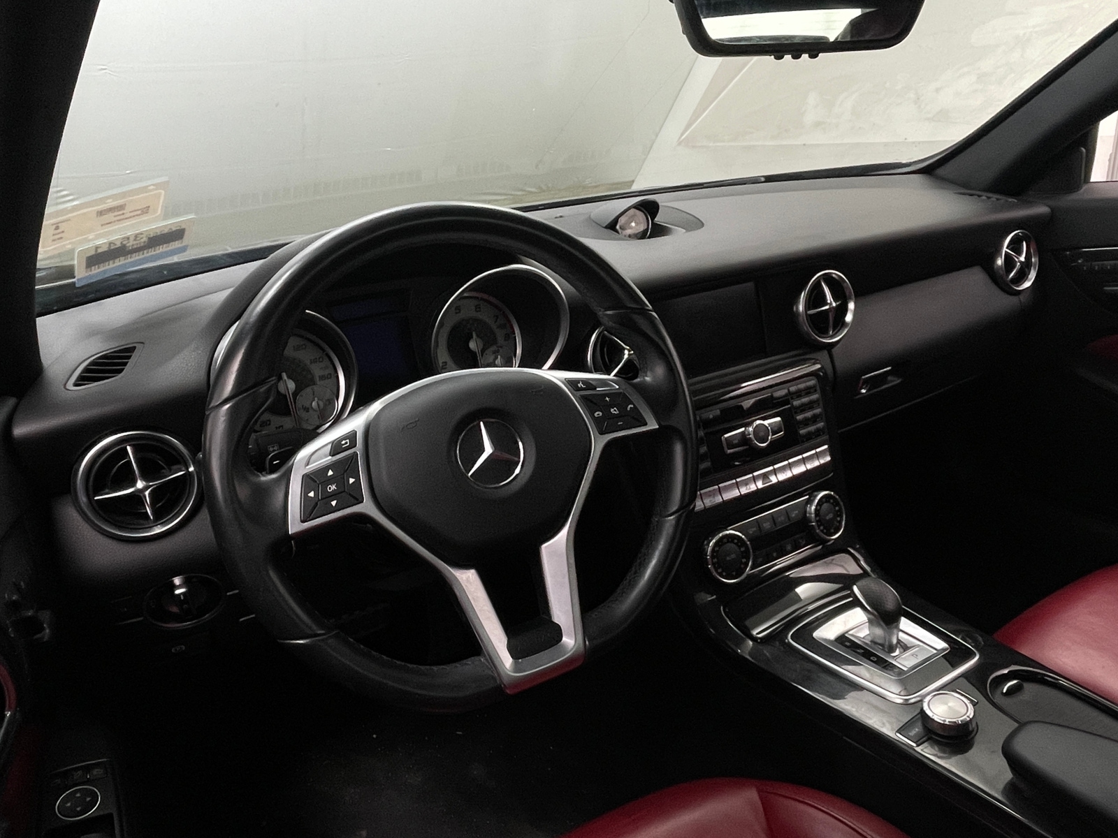 Thumbnail: 2016 Mercedes-Benz SLK - 2