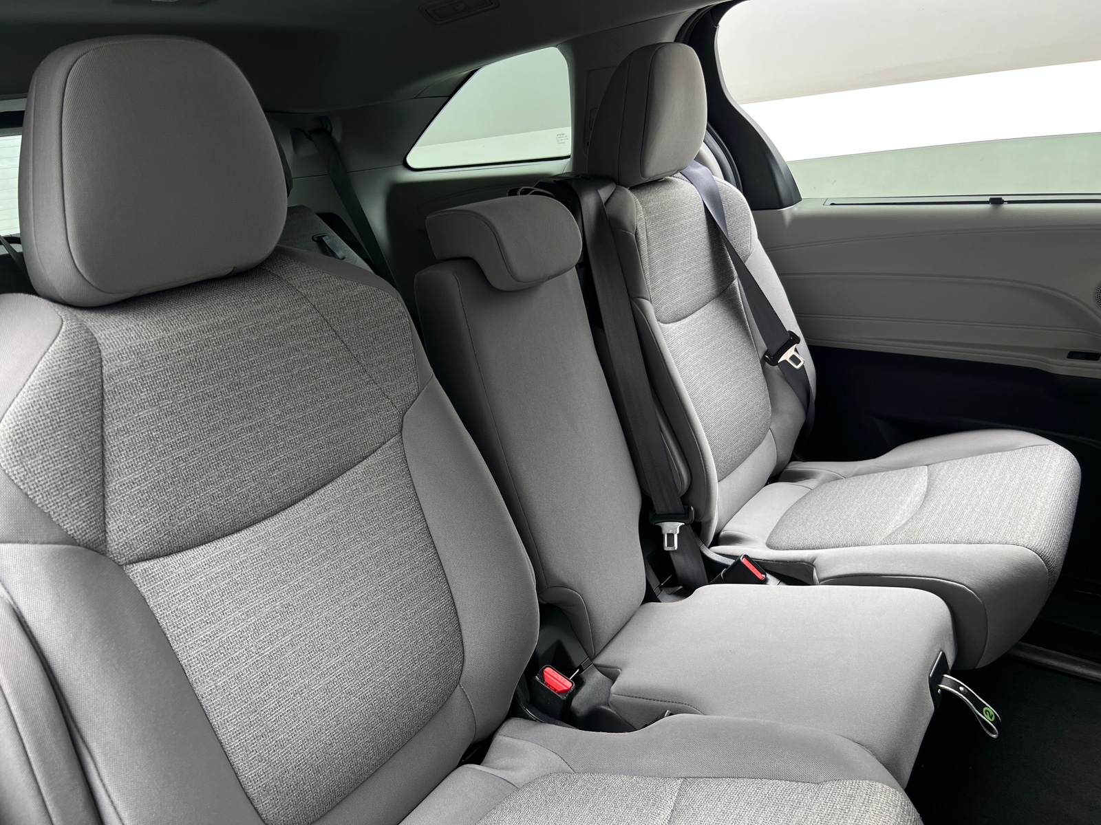 Thumbnail: 2023 Toyota Sienna - 6