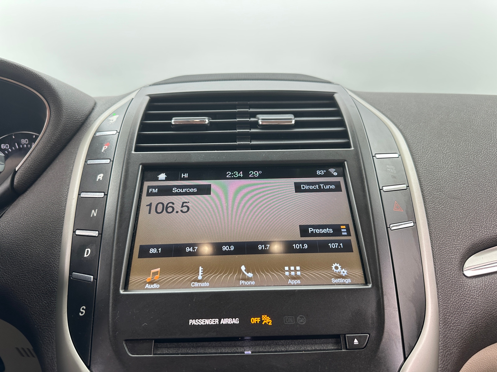 Thumbnail: 2017 Lincoln MKC - 3