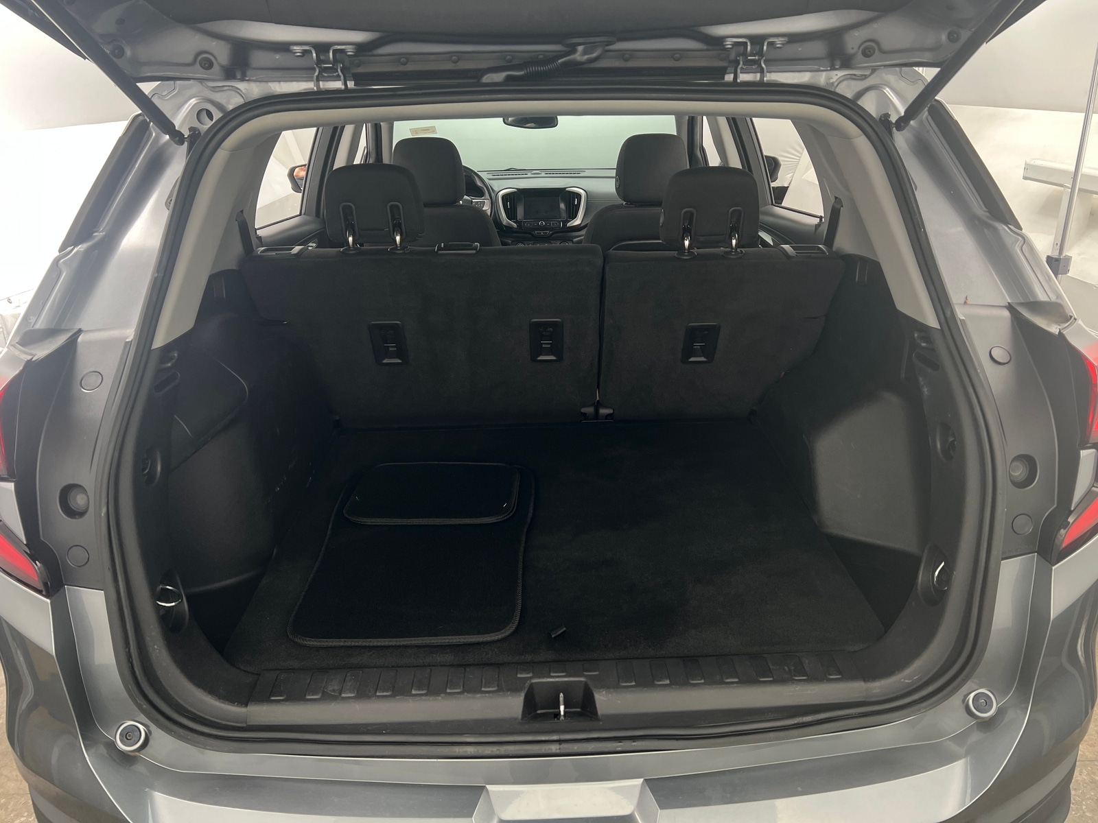 Thumbnail: 2018 GMC Terrain - 7