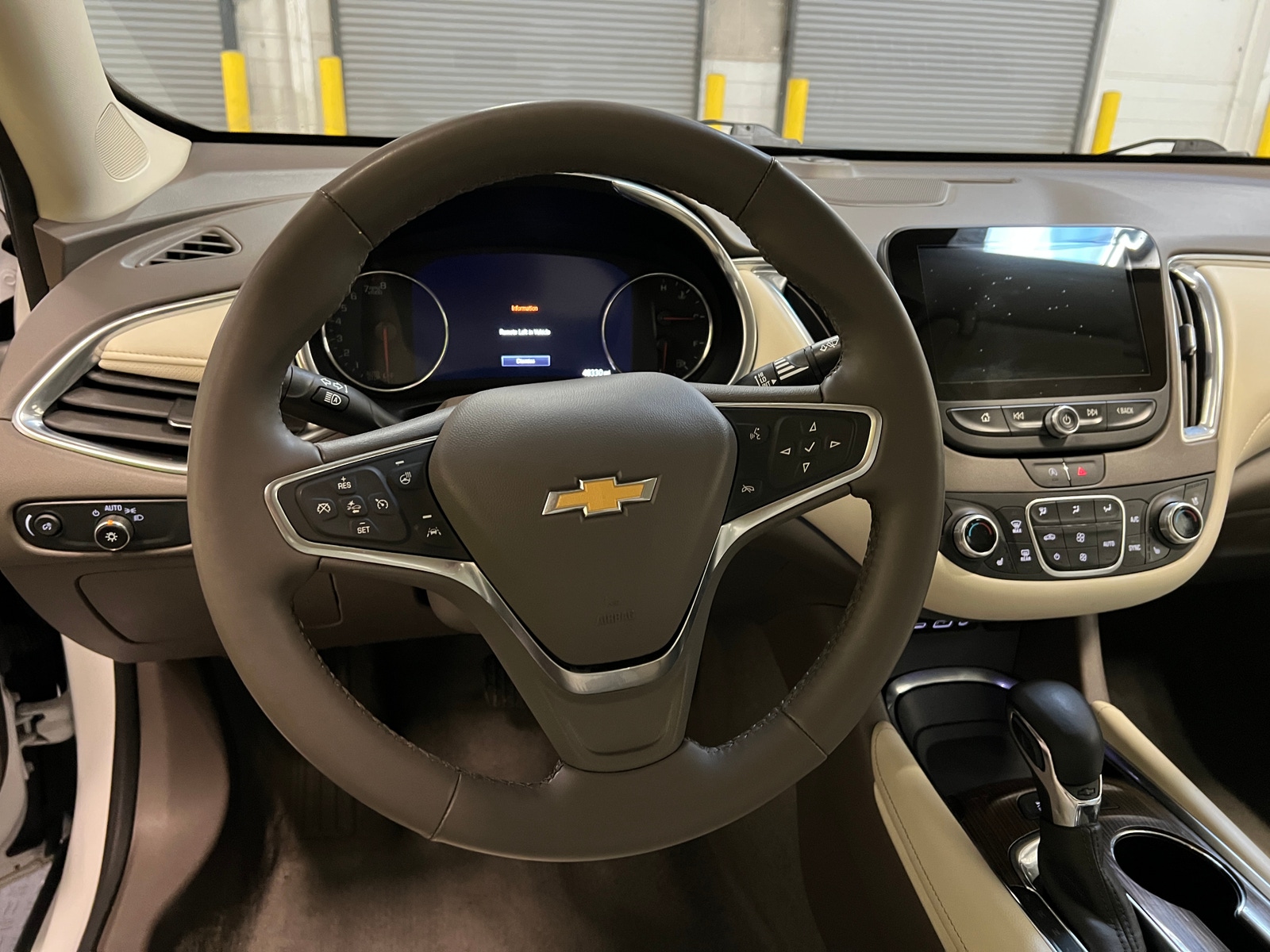 Thumbnail: 2024 Chevrolet Malibu - 4