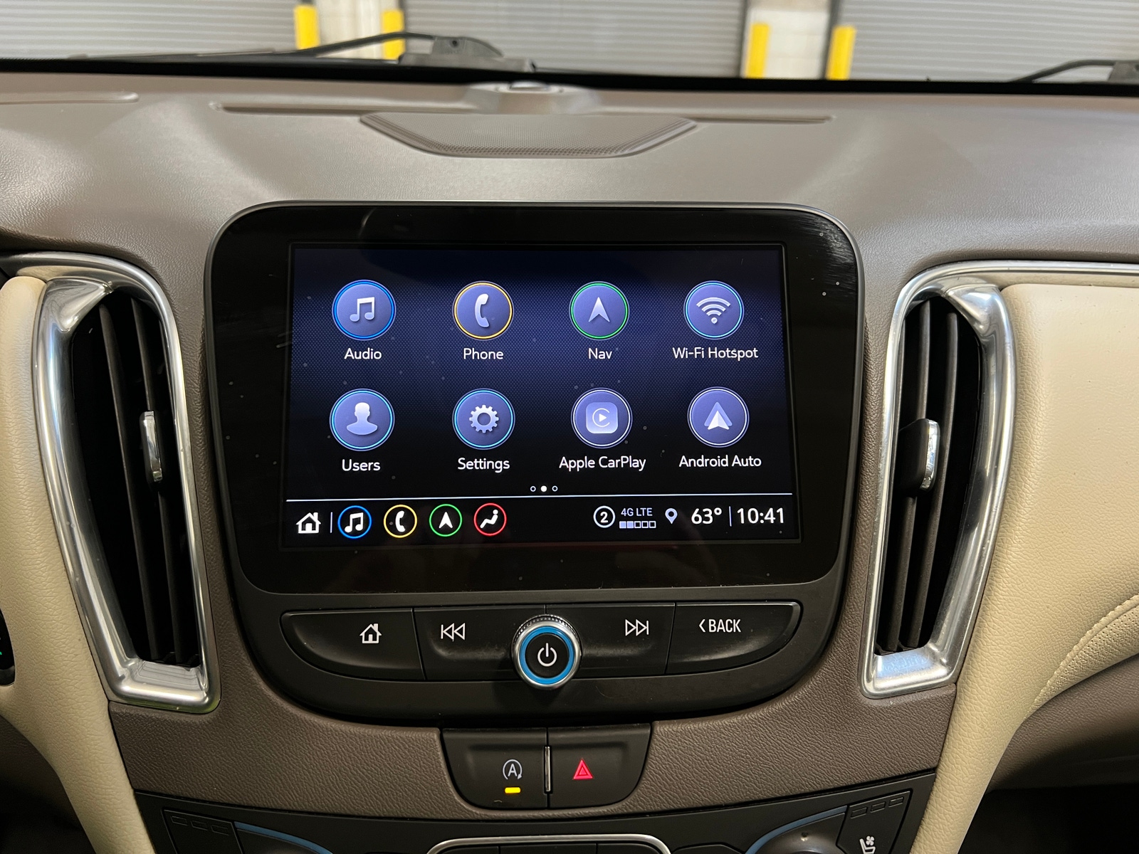 Thumbnail: 2024 Chevrolet Malibu - 3