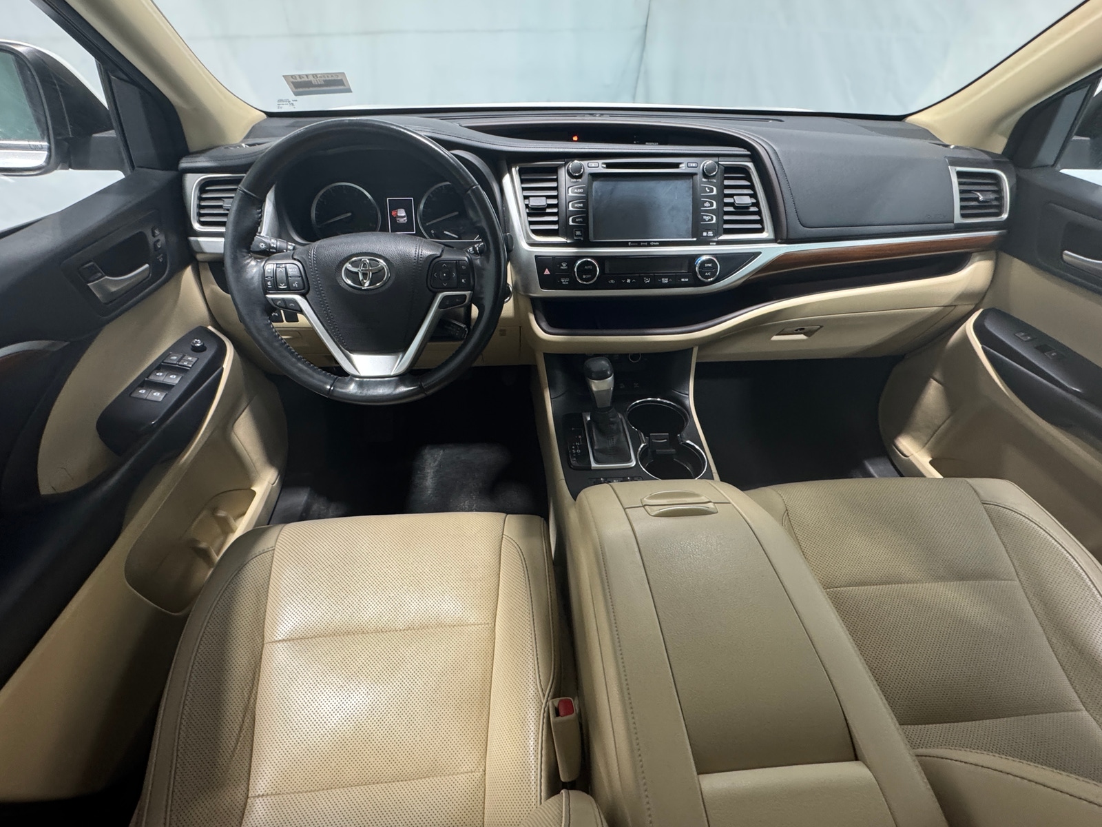 Thumbnail: 2018 Toyota Highlander - 2