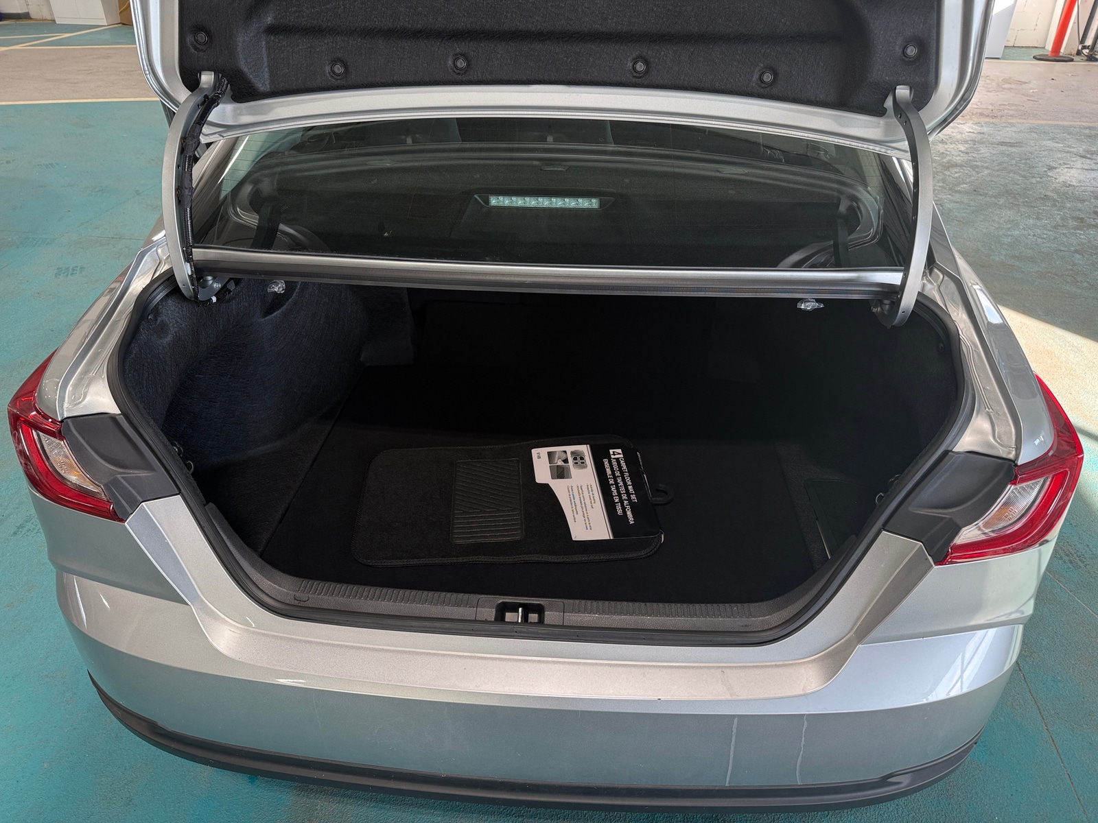 Thumbnail: 2025 Toyota Camry - 7