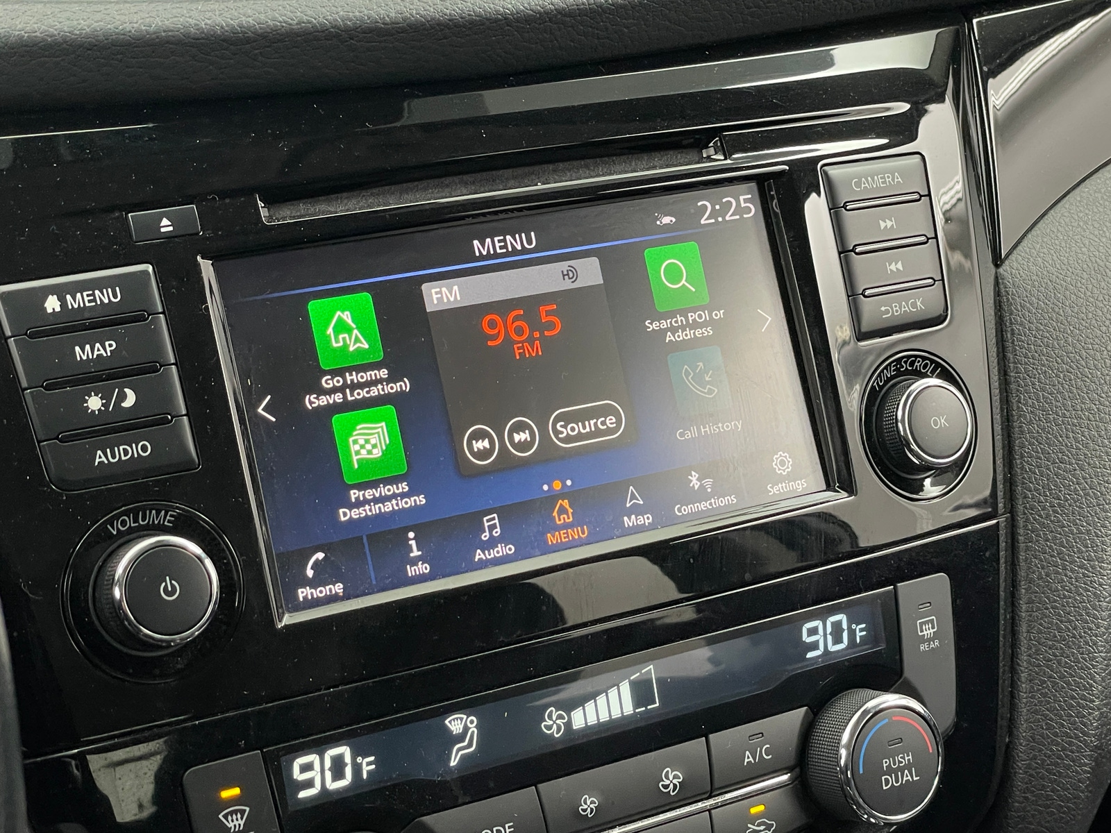 Thumbnail: 2022 Nissan Rogue Sport - 3