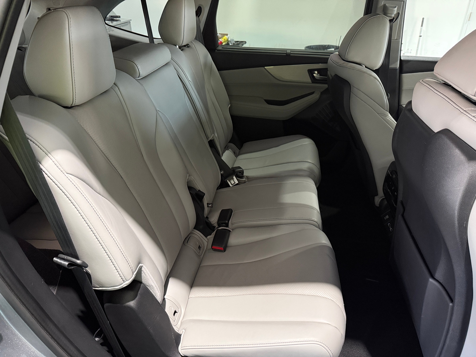 Thumbnail: 2024 Acura MDX - 5