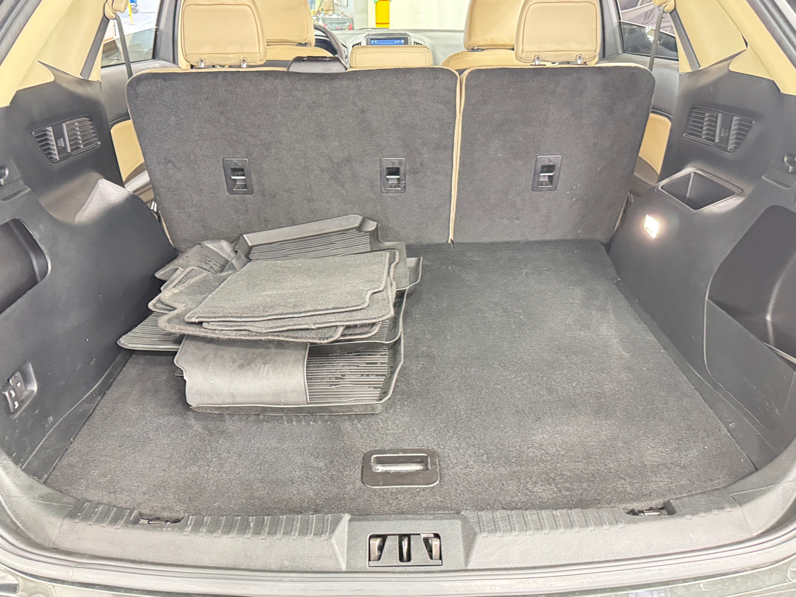 Thumbnail: 2022 Ford Edge - 6