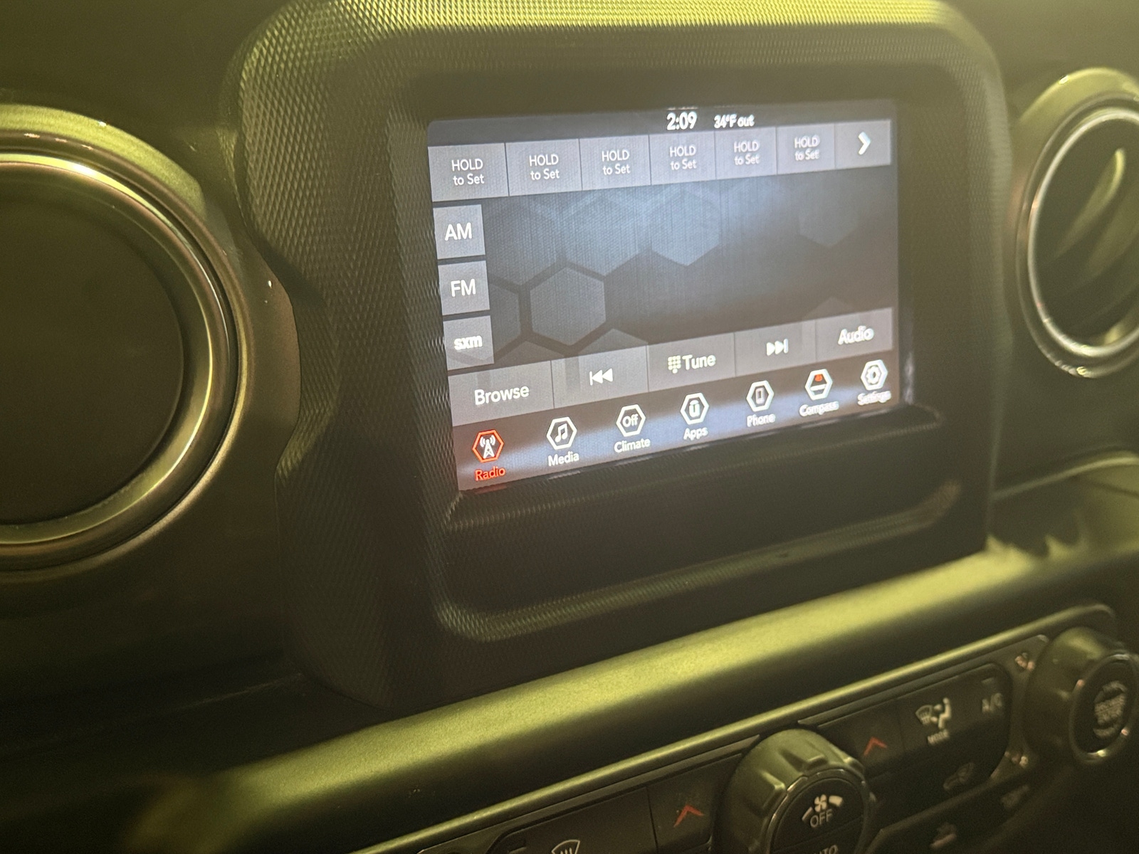 Thumbnail: 2020 Jeep Gladiator - 4