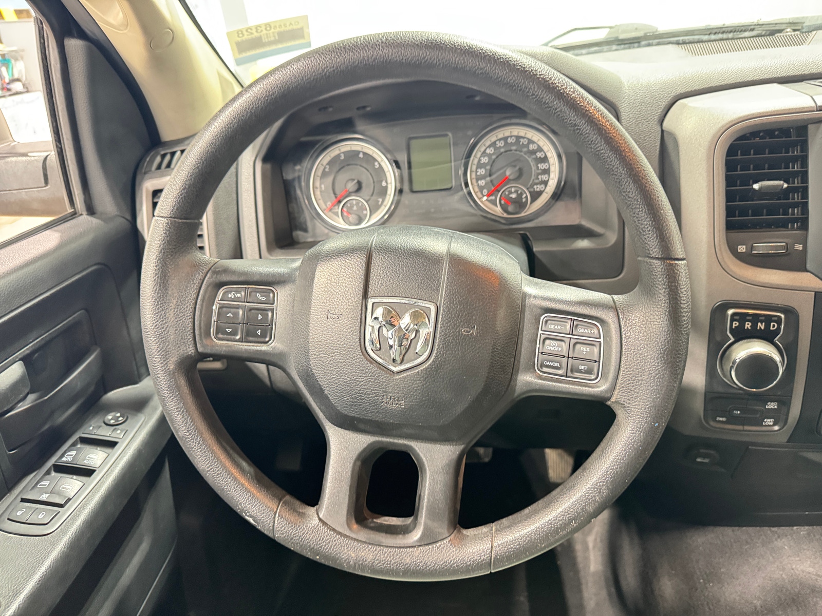 Thumbnail: 2019 RAM 1500 Classic - 4