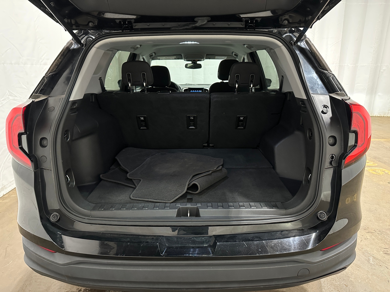 Thumbnail: 2019 GMC Terrain - 7