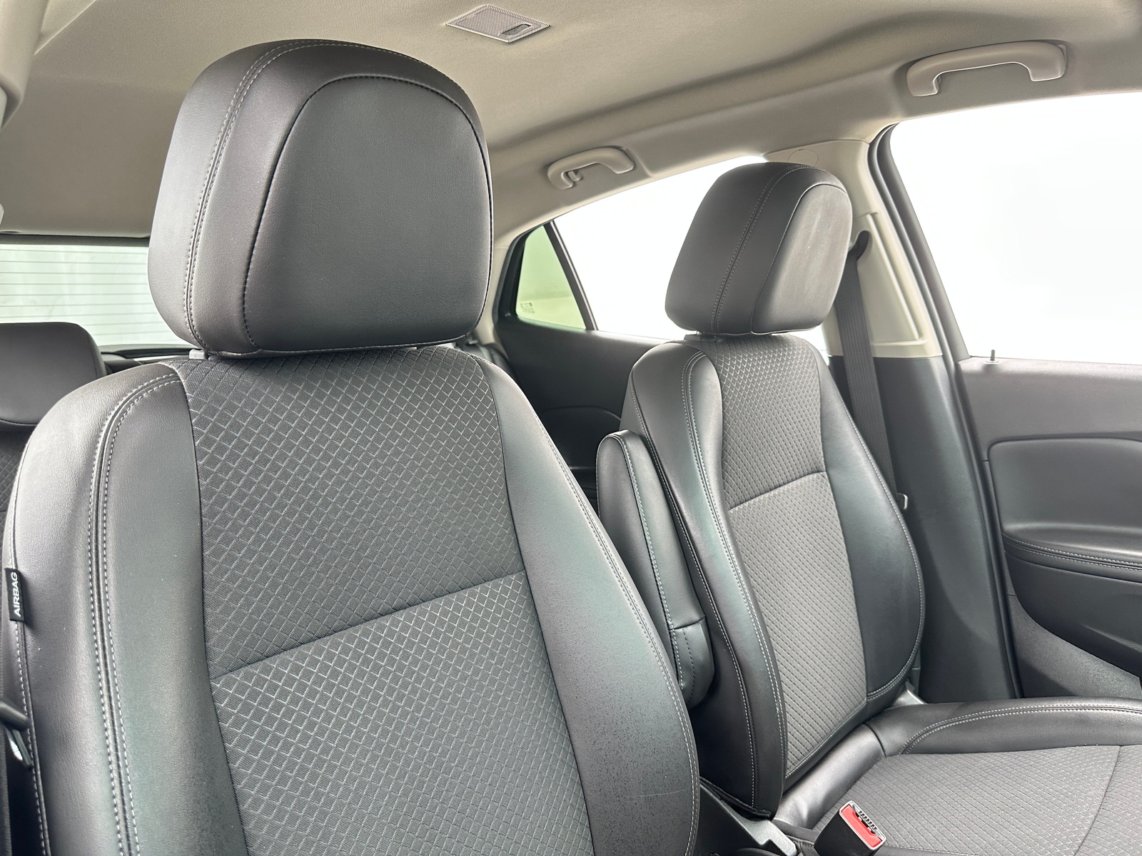 Thumbnail: 2022 Buick Encore - 2