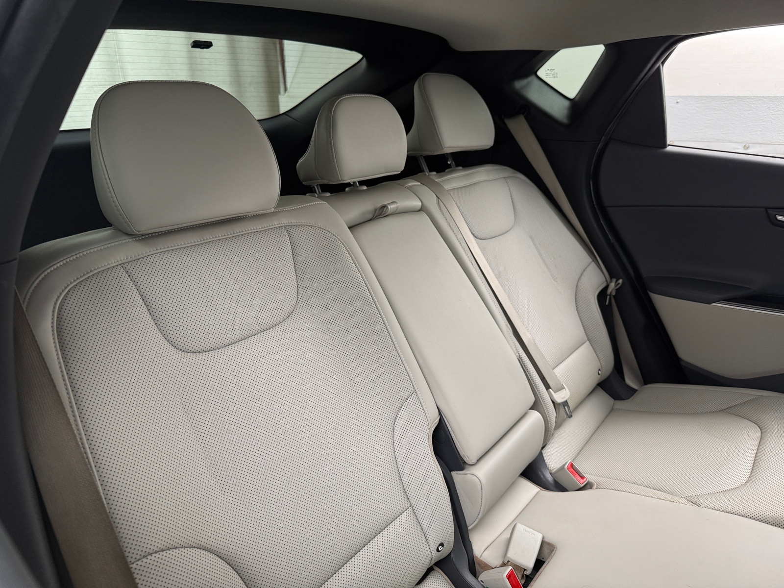 Thumbnail: 2022 Kia EV6 - 5