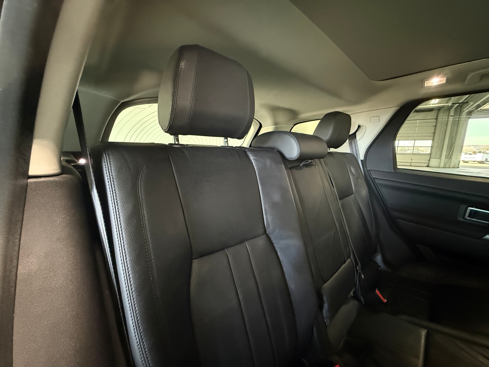 Thumbnail: 2018 Land Rover Discovery Sport - 5