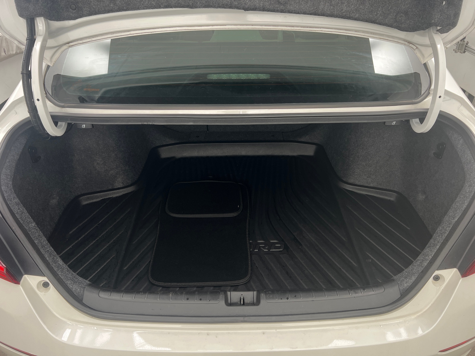 Thumbnail: 2019 Honda Accord - 6