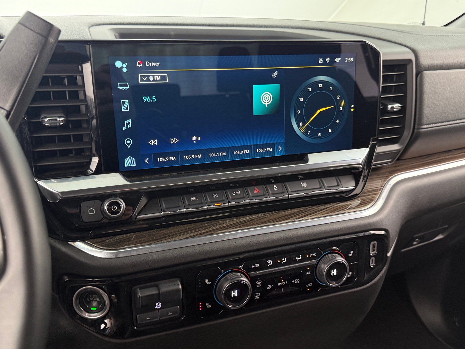 Thumbnail: 2025 Chevrolet Silverado 1500 - 4