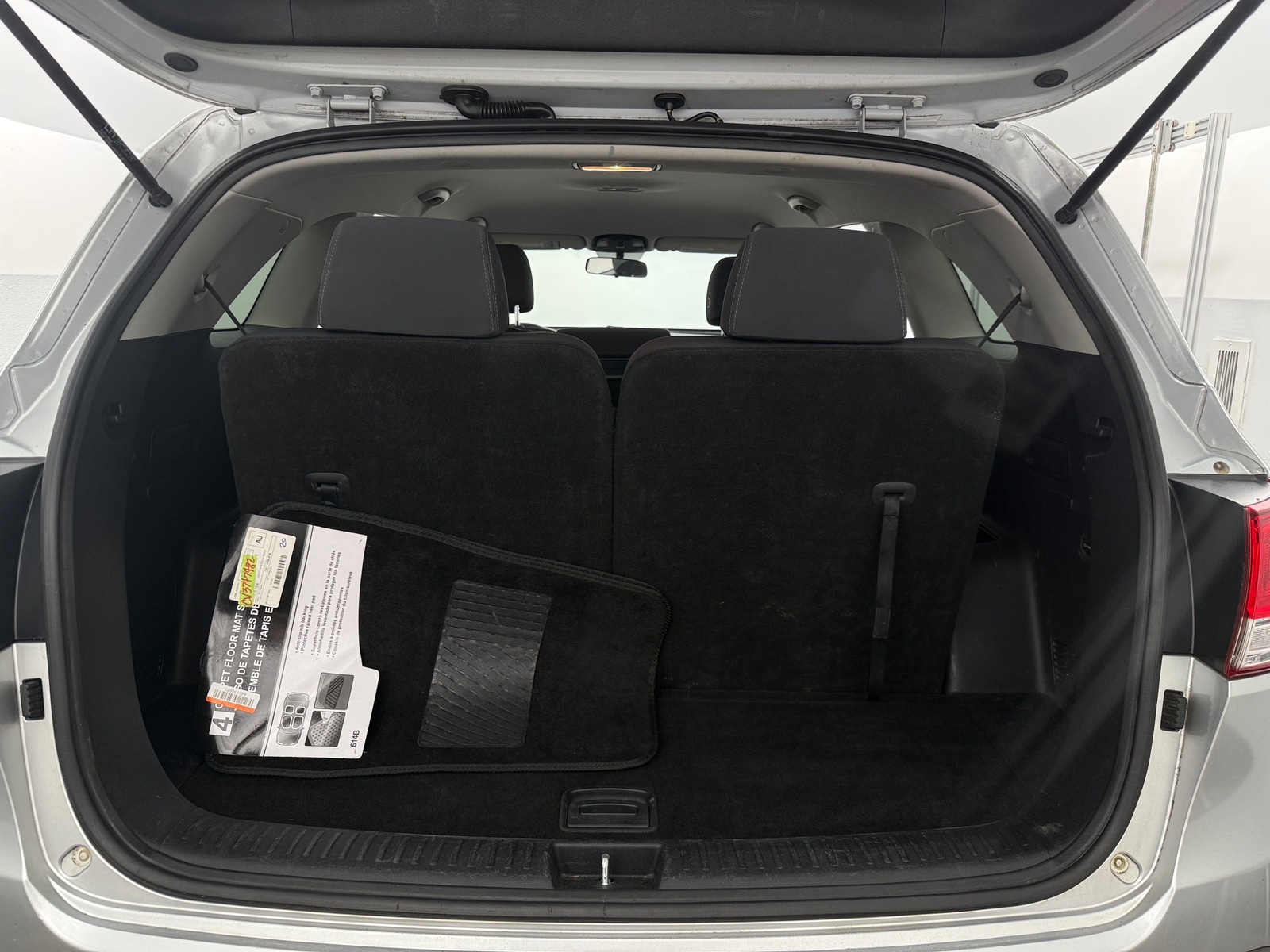 Thumbnail: 2017 Kia Sorento - 7