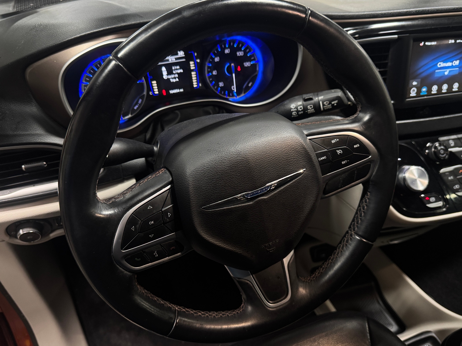 Thumbnail: 2018 Chrysler Pacifica - 4