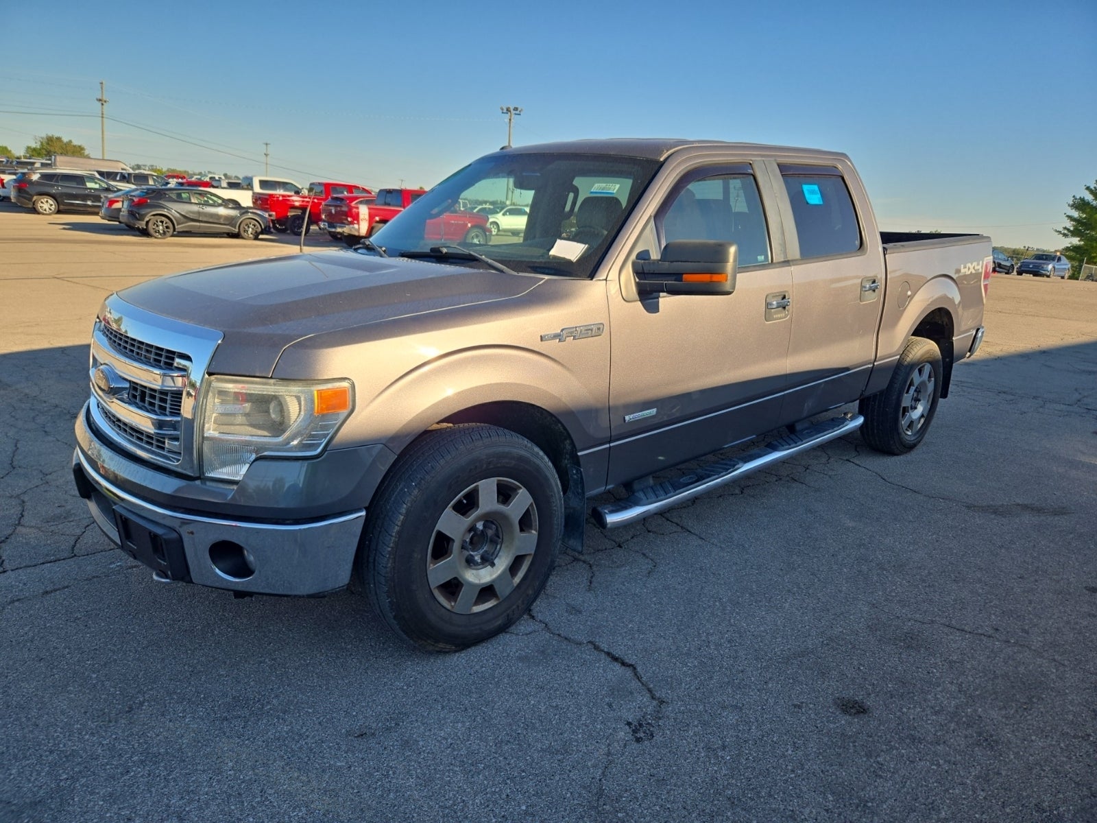 2014 Ford F-150 4WD Supercrew 145" XLT