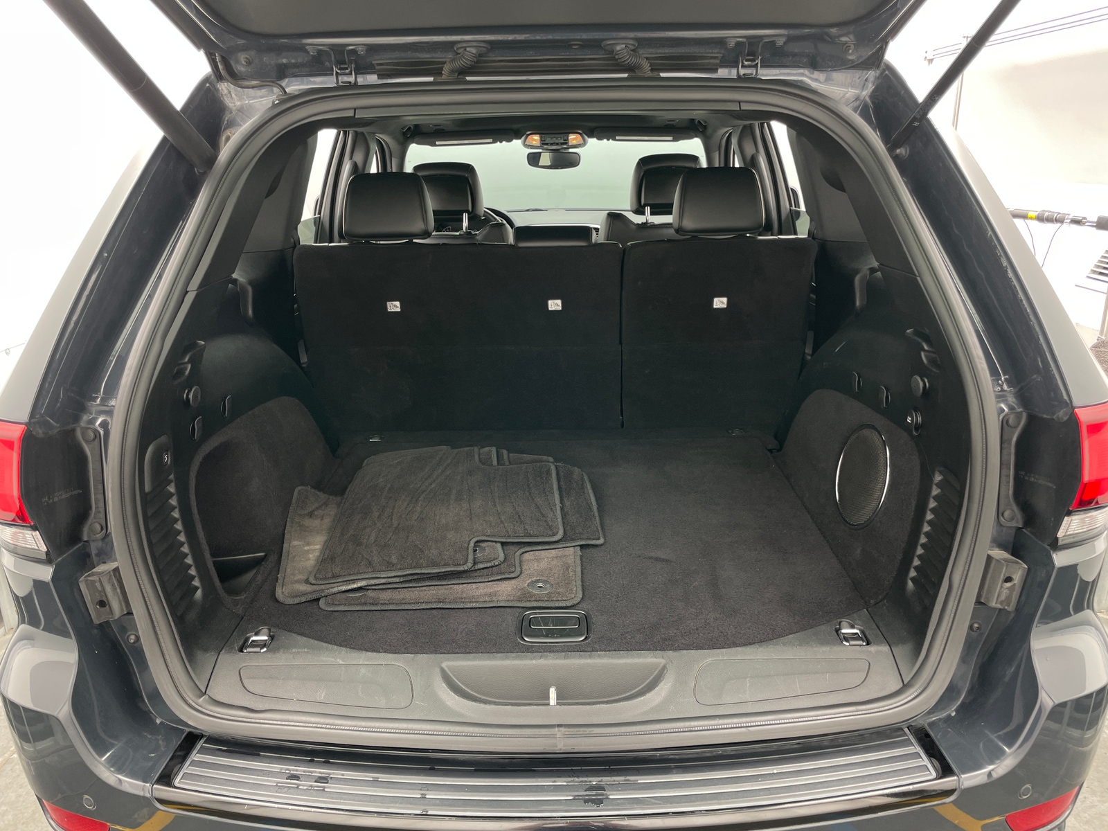 Thumbnail: 2018 Jeep Grand Cherokee - 7