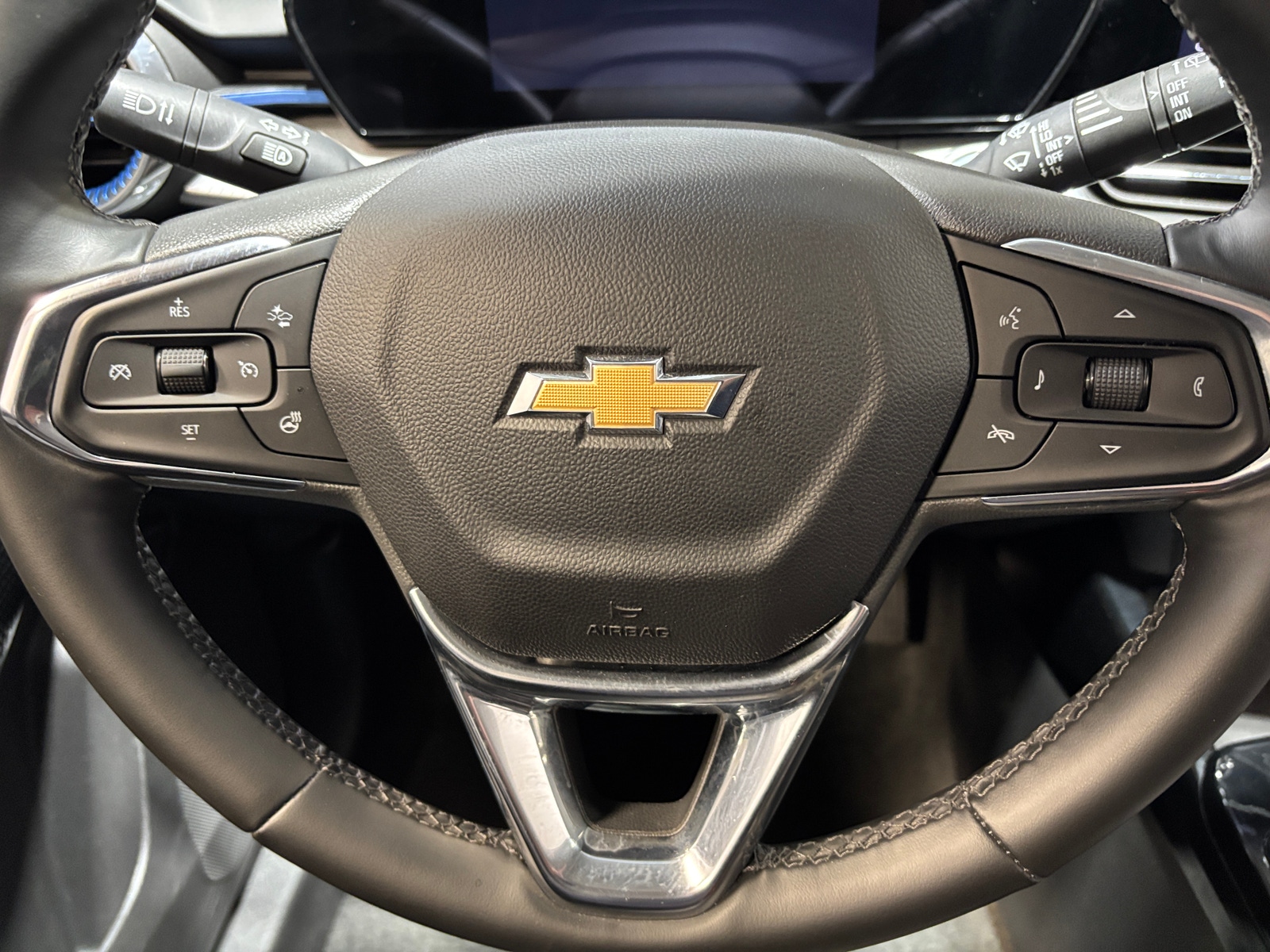 Thumbnail: 2025 Chevrolet Trax - 5