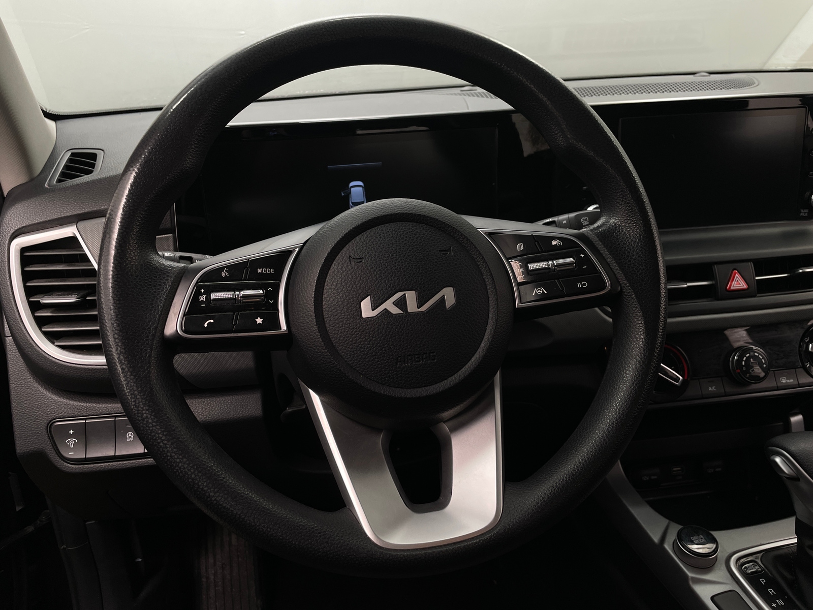 Thumbnail: 2024 Kia Seltos - 5