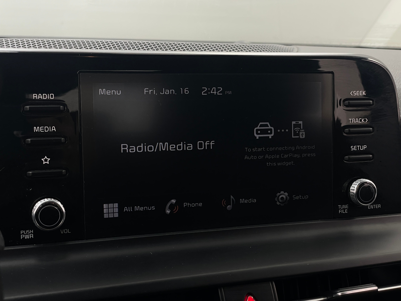 Thumbnail: 2024 Kia Seltos - 4