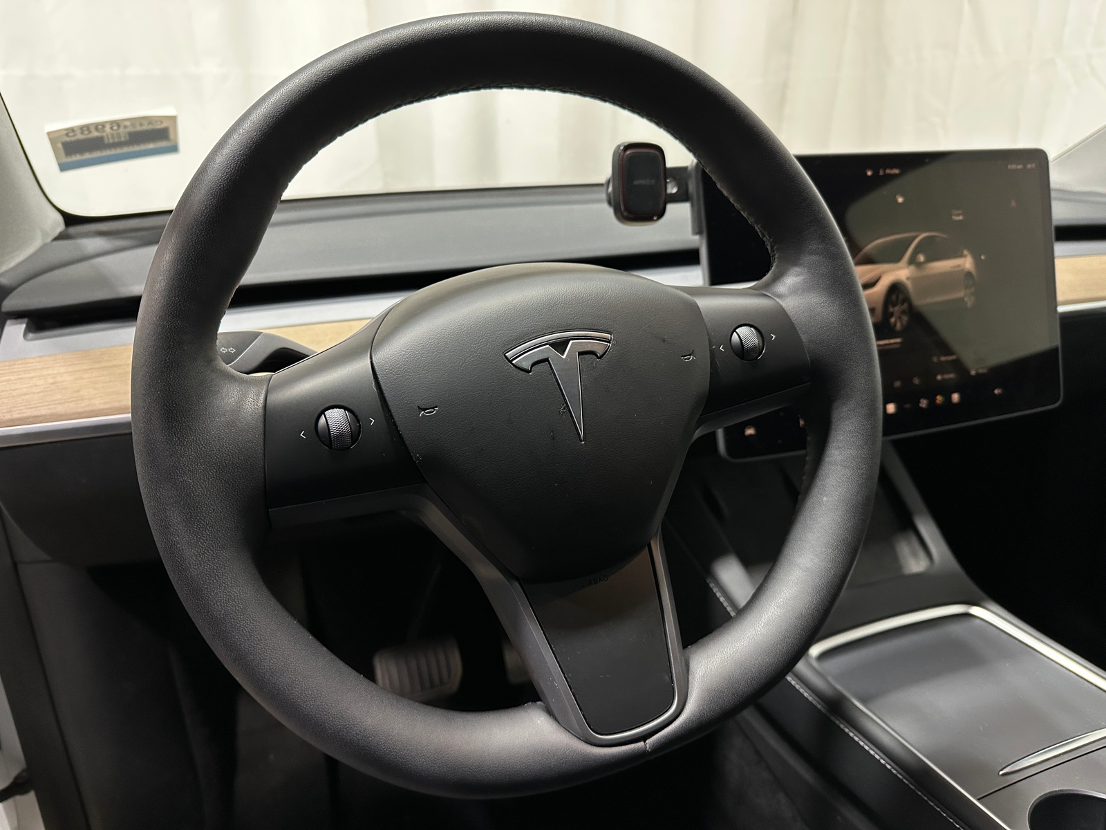 Thumbnail: 2023 Tesla Model Y - 4