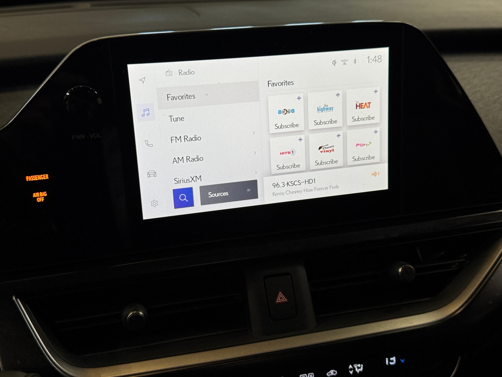 Thumbnail: 2025 Lexus UX - 3