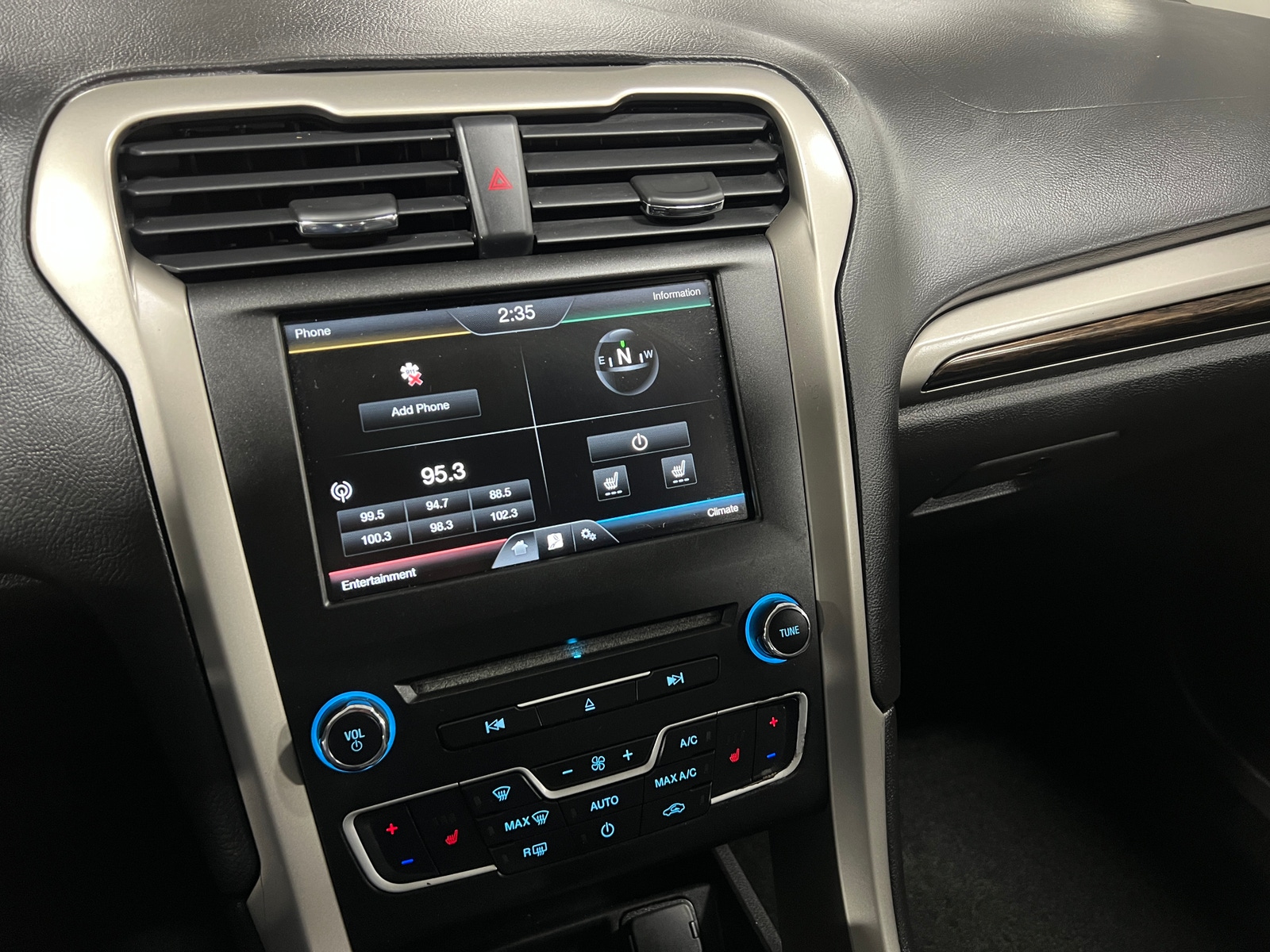 Thumbnail: 2016 Ford Fusion - 3