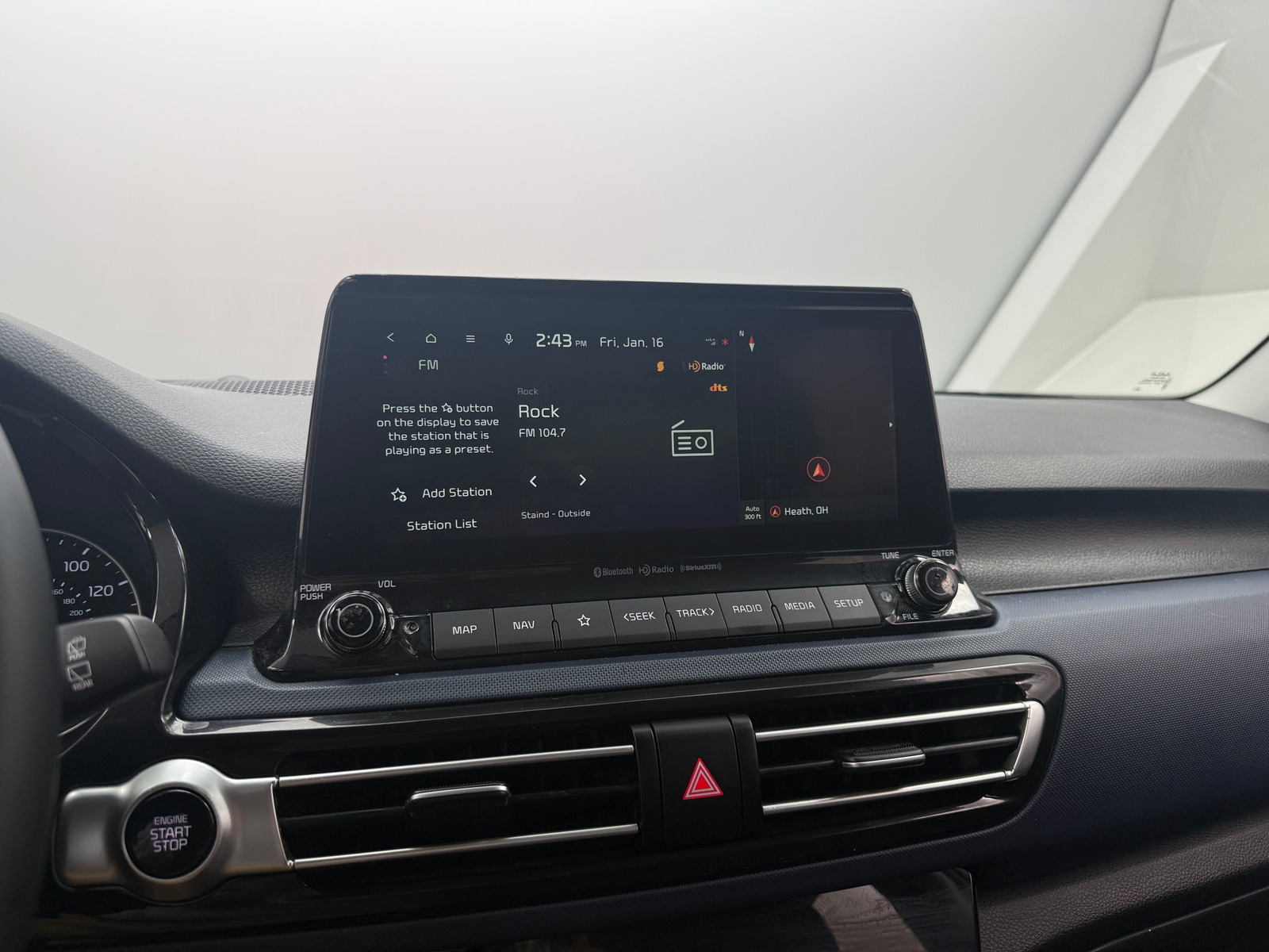 Thumbnail: 2023 Kia Seltos - 4