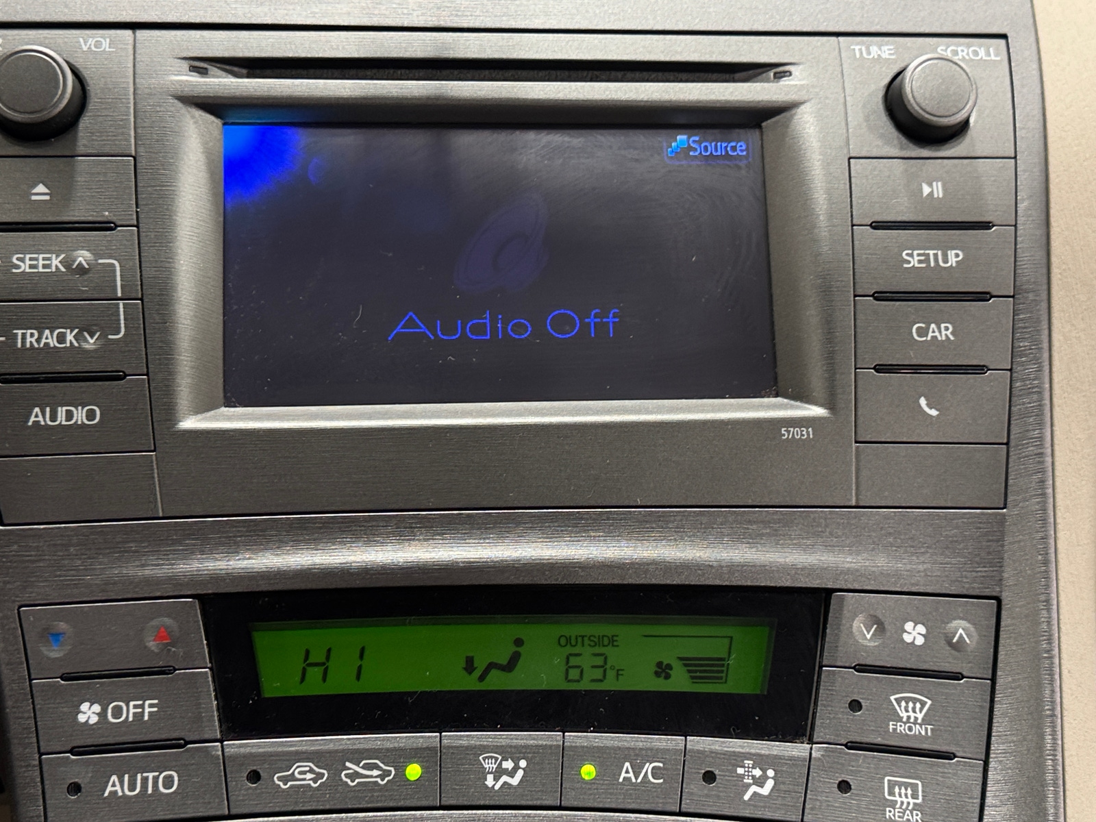 Thumbnail: 2013 Toyota Prius - 4