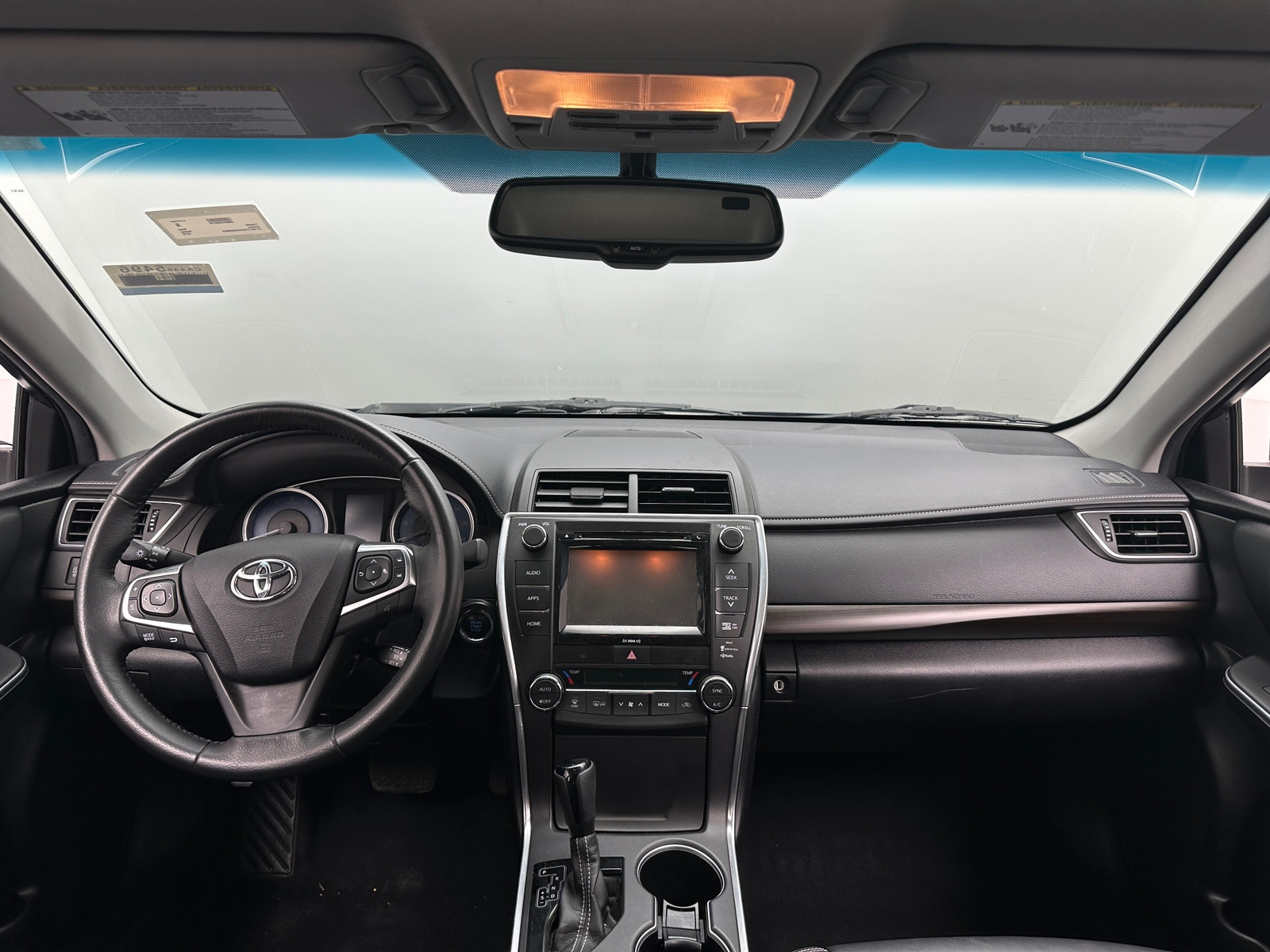 Thumbnail: 2016 Toyota Camry - 3