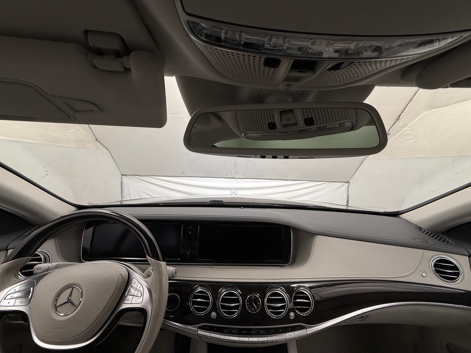 Thumbnail: 2015 Mercedes-Benz S-Class - 2