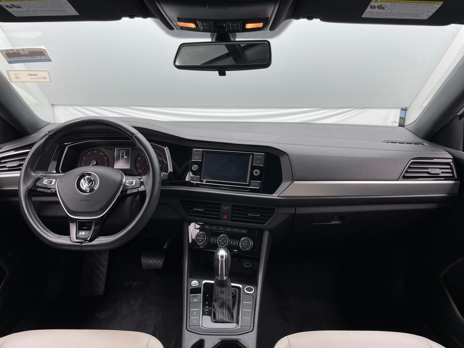 Thumbnail: 2019 Volkswagen Jetta - 2