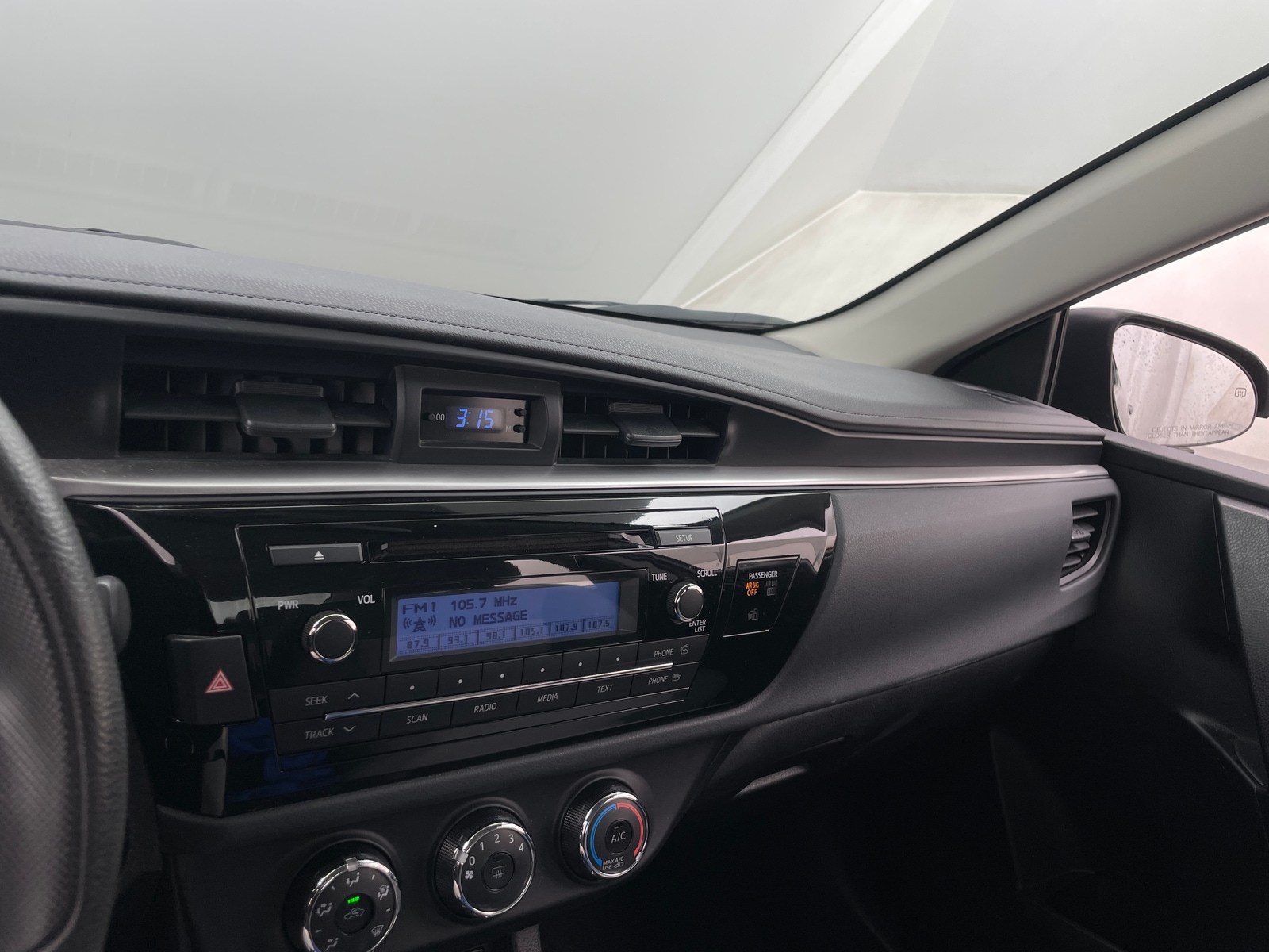 Thumbnail: 2014 Toyota Corolla - 4