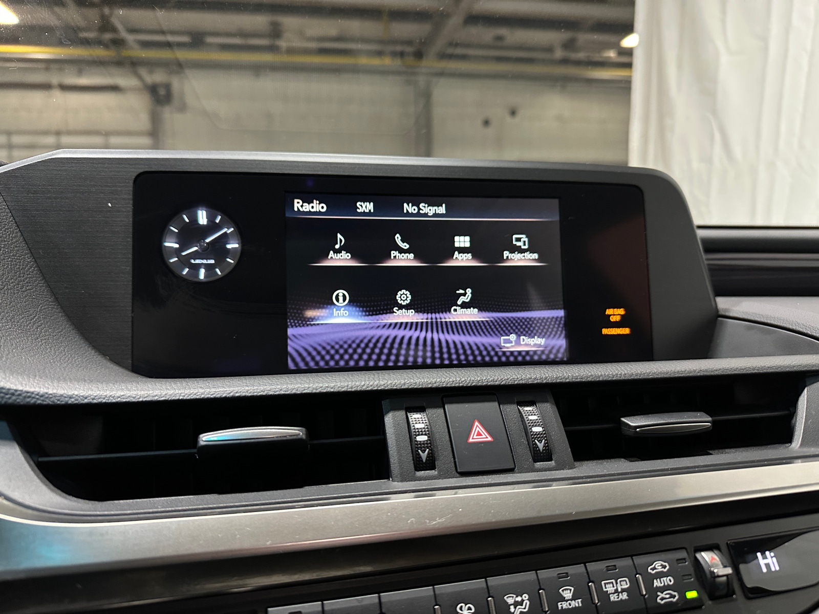 Thumbnail: 2021 Lexus ES - 3