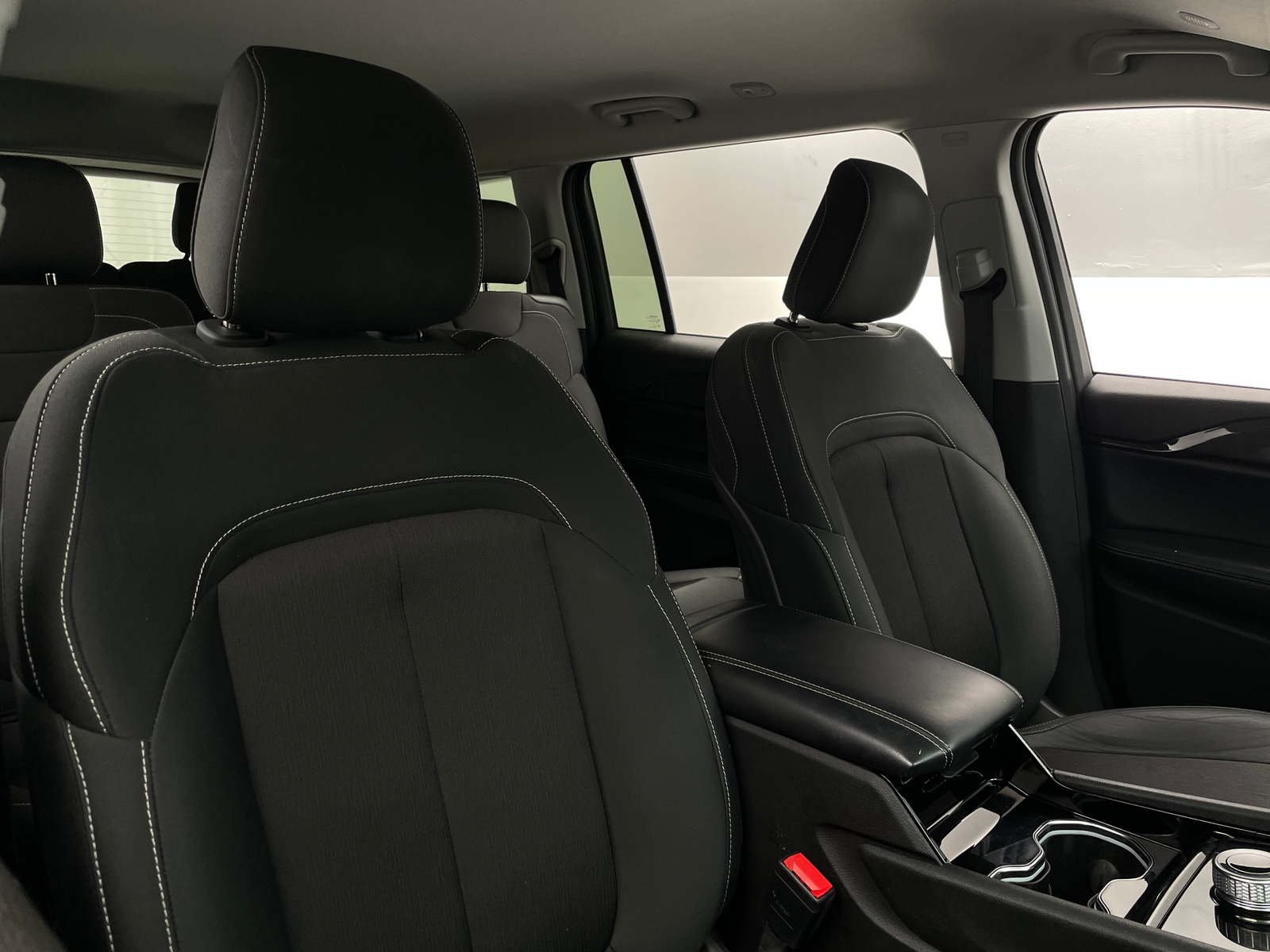 Thumbnail: 2023 Jeep Grand Cherokee L - 2