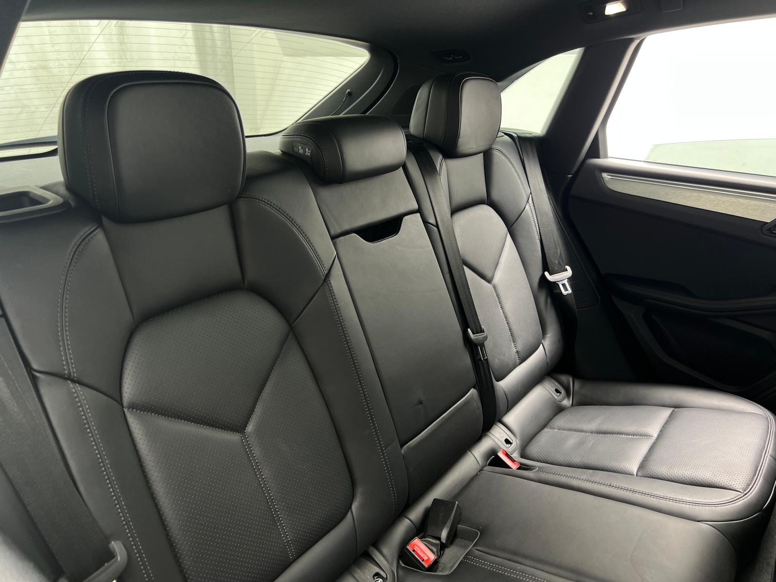 Thumbnail: 2018 Porsche Macan - 5