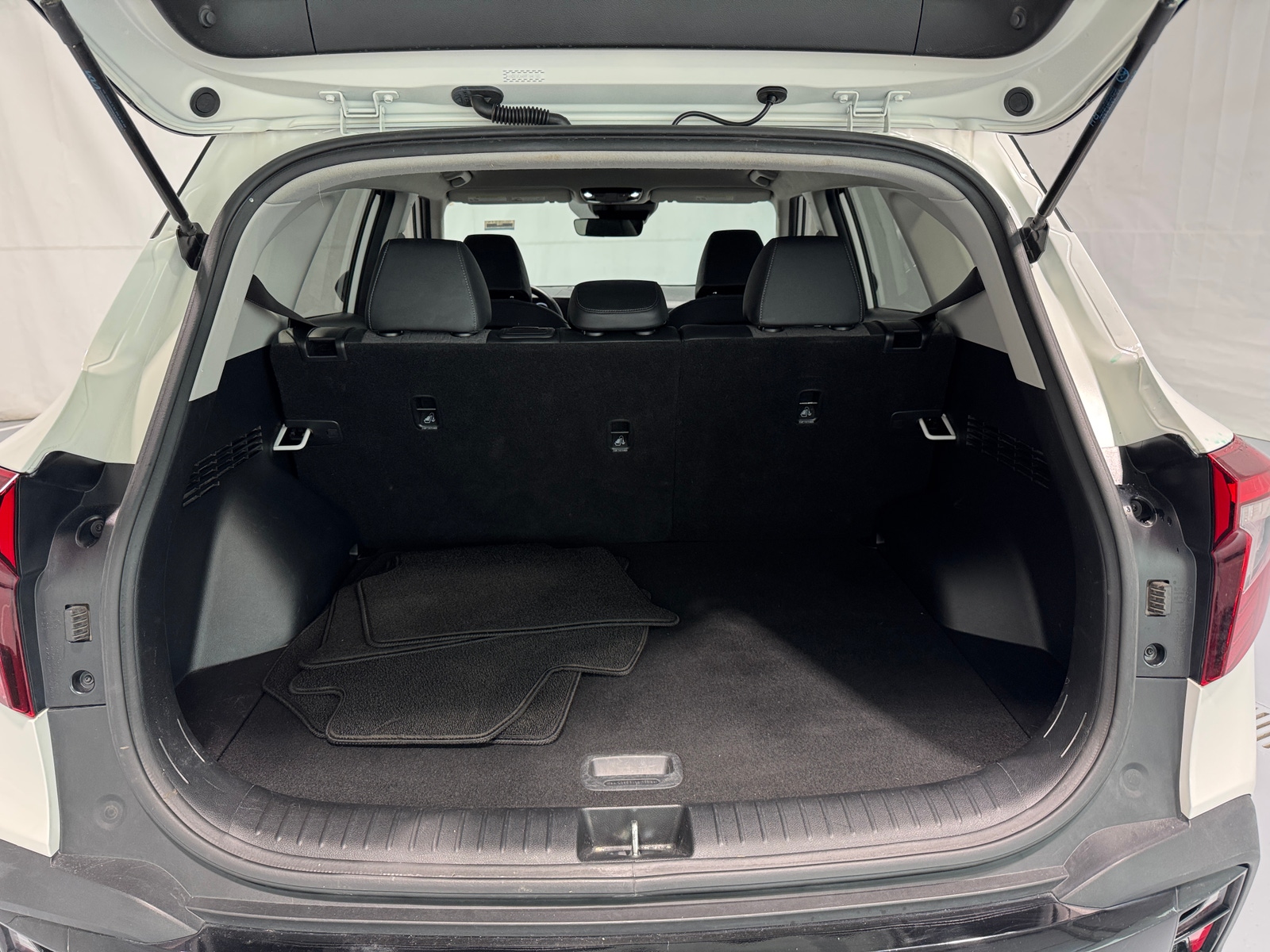 Thumbnail: 2024 Kia Seltos - 7