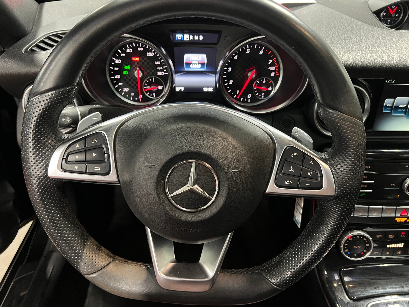 Thumbnail: 2017 Mercedes-Benz SLC - 4