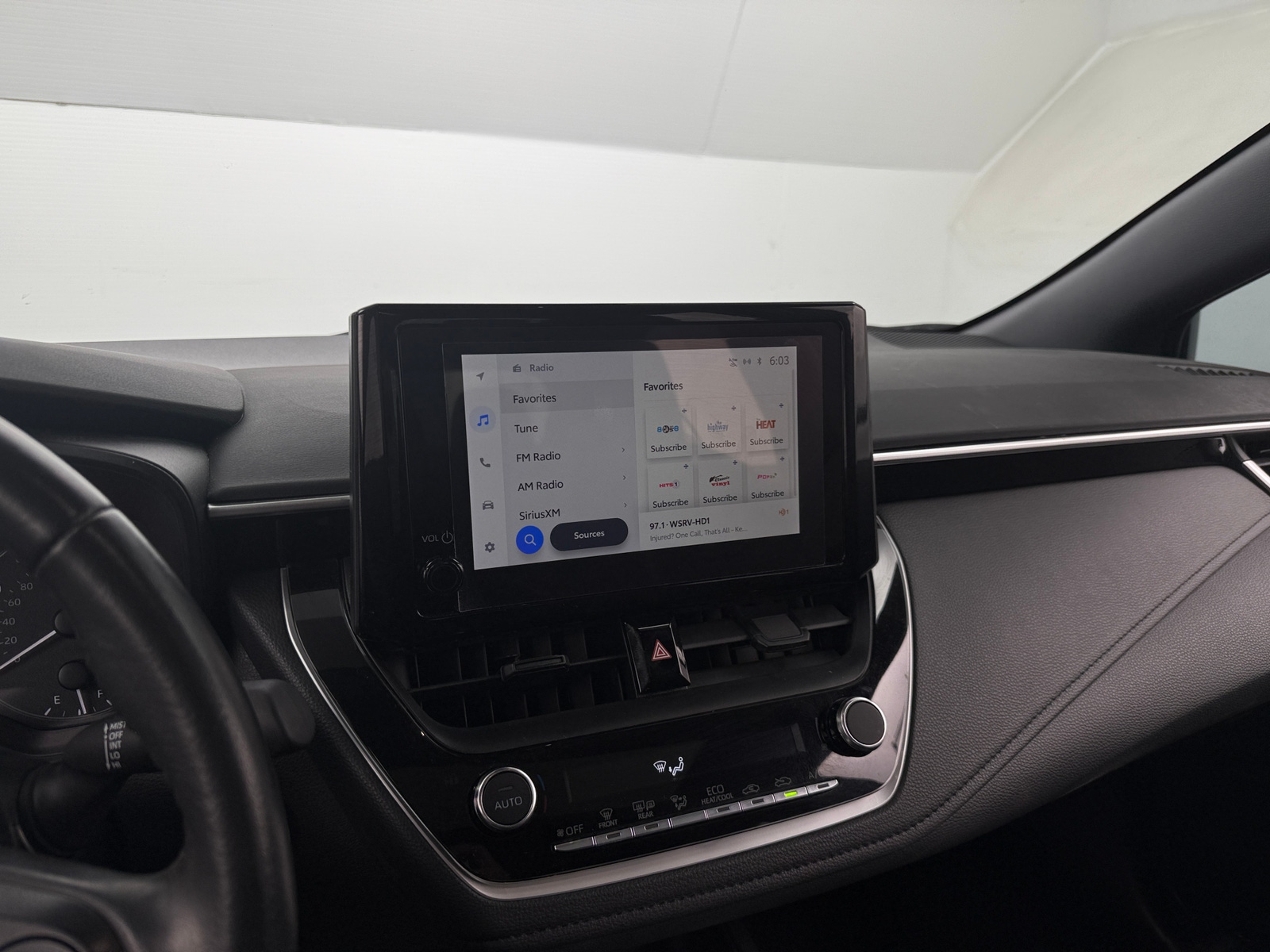 Thumbnail: 2023 Toyota Corolla - 4